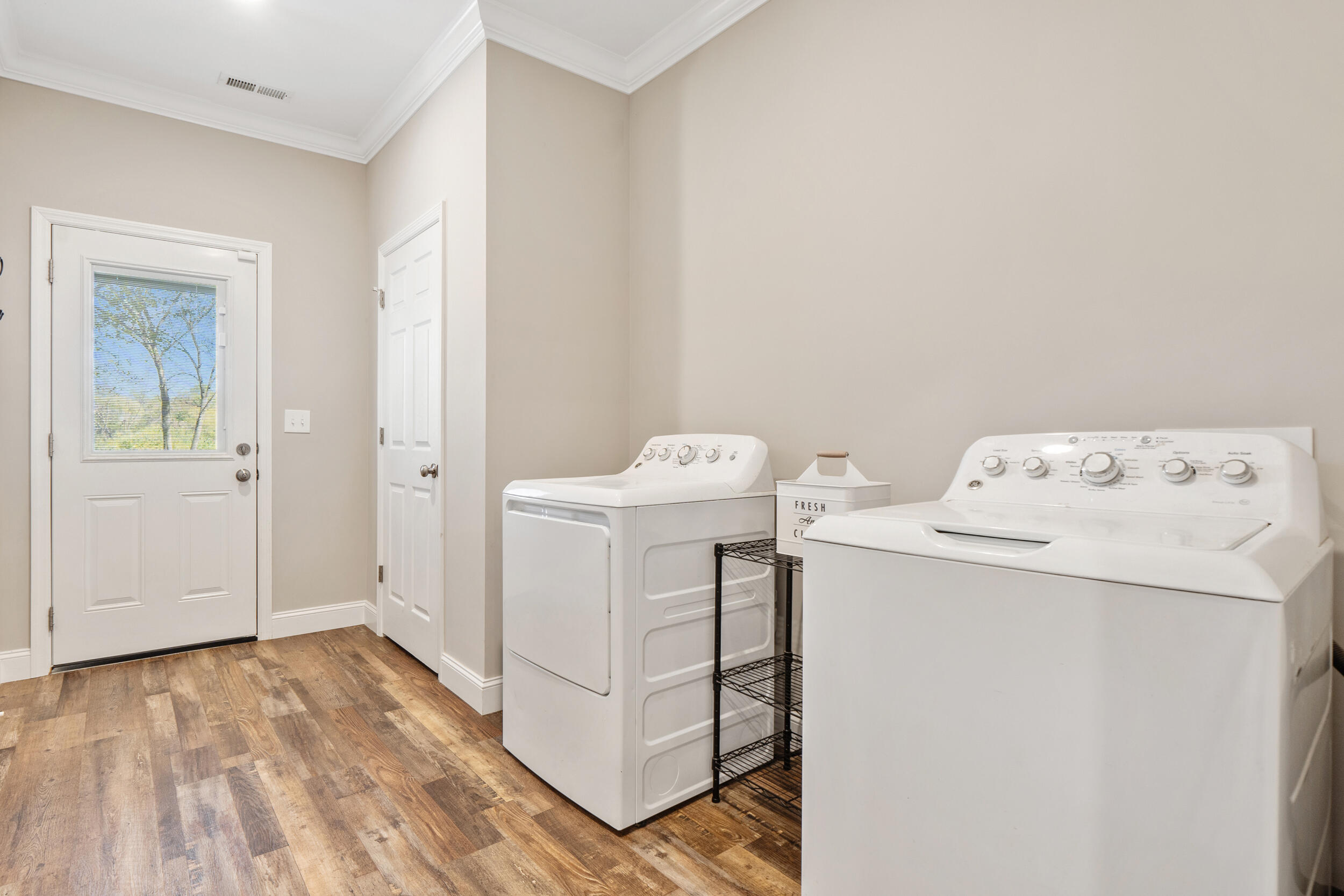 895 SE Lang Street, Cleveland