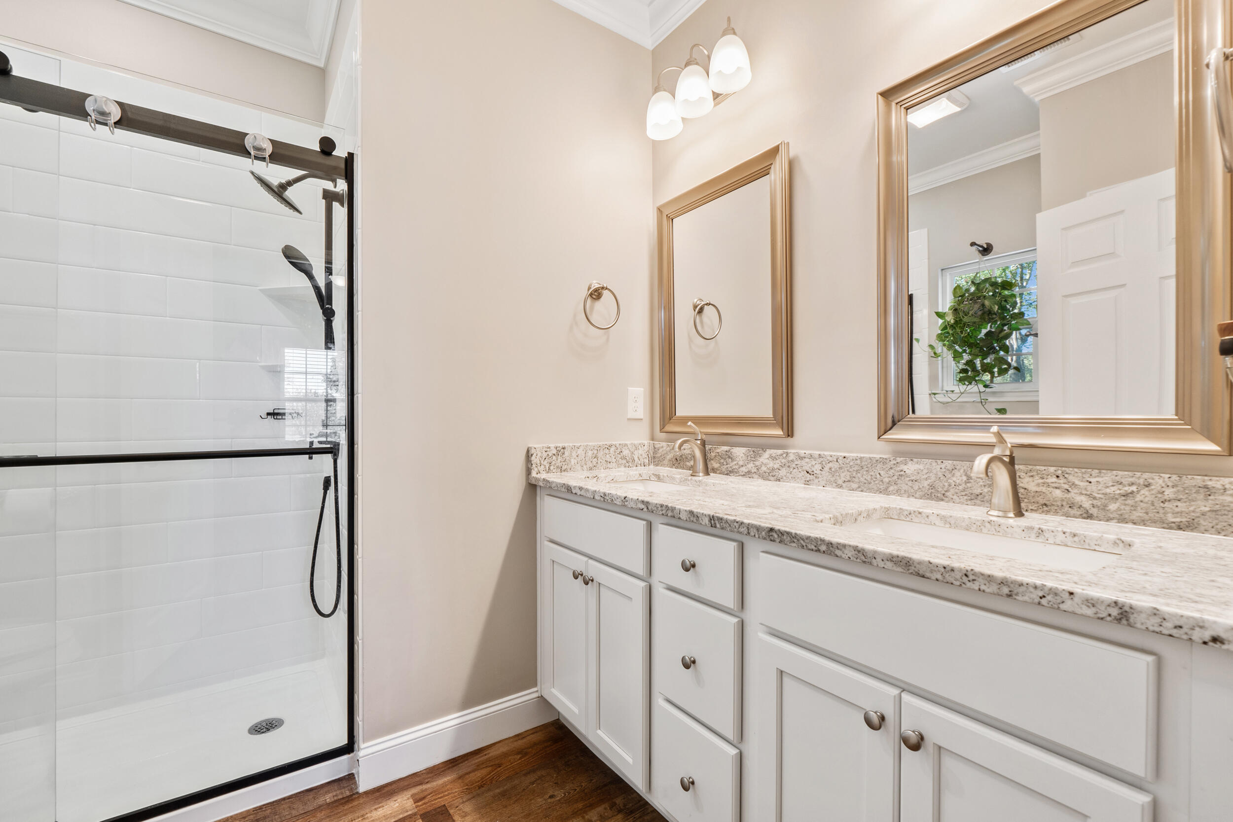 895 SE Lang Street, Cleveland