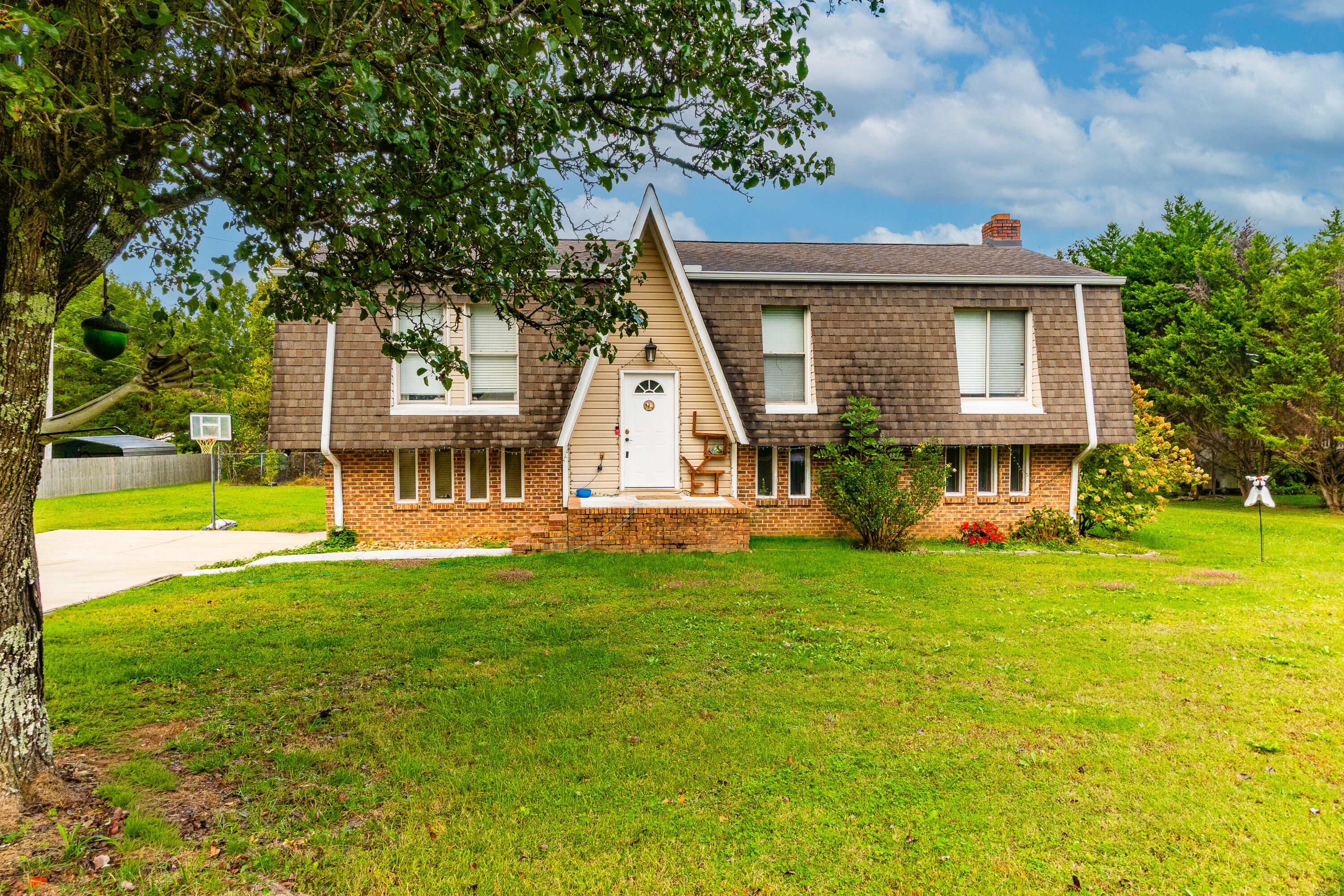 60 Walker Street, Ringgold