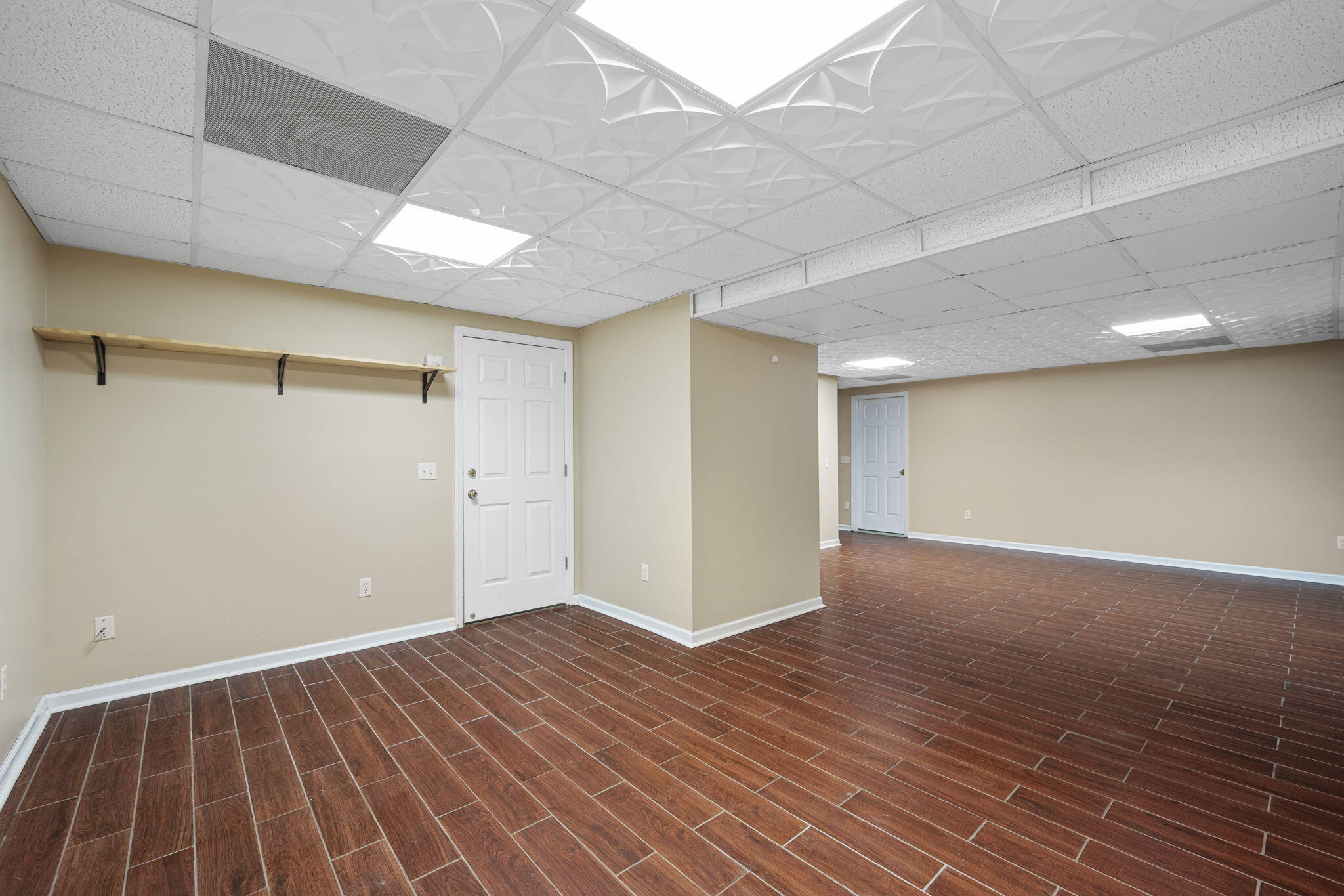 8616 River Cove Drive, Harrison