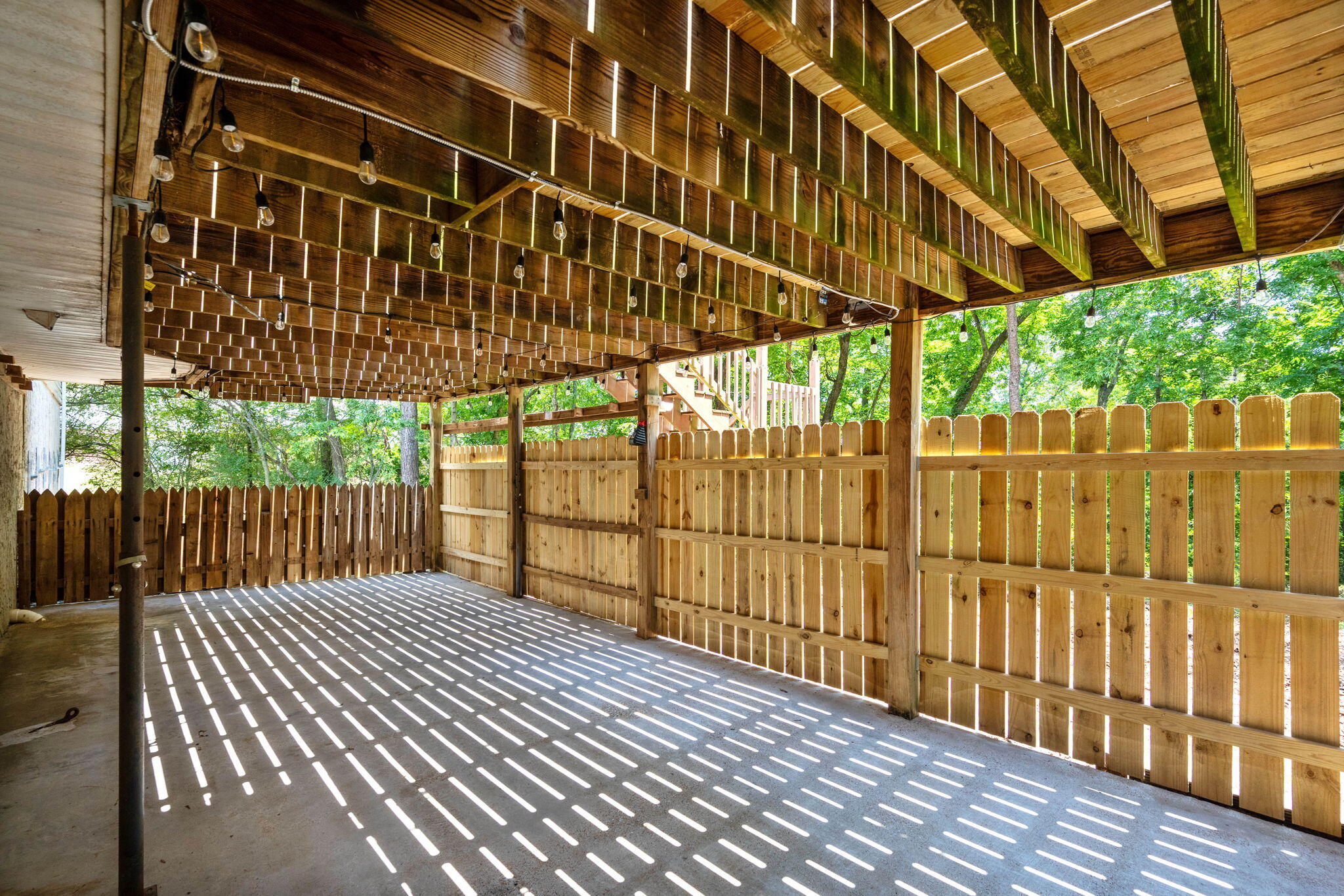 8616 River Cove Drive, Harrison