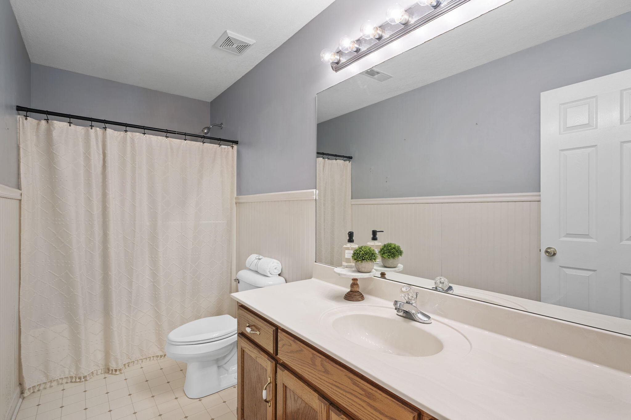 8616 River Cove Drive, Harrison