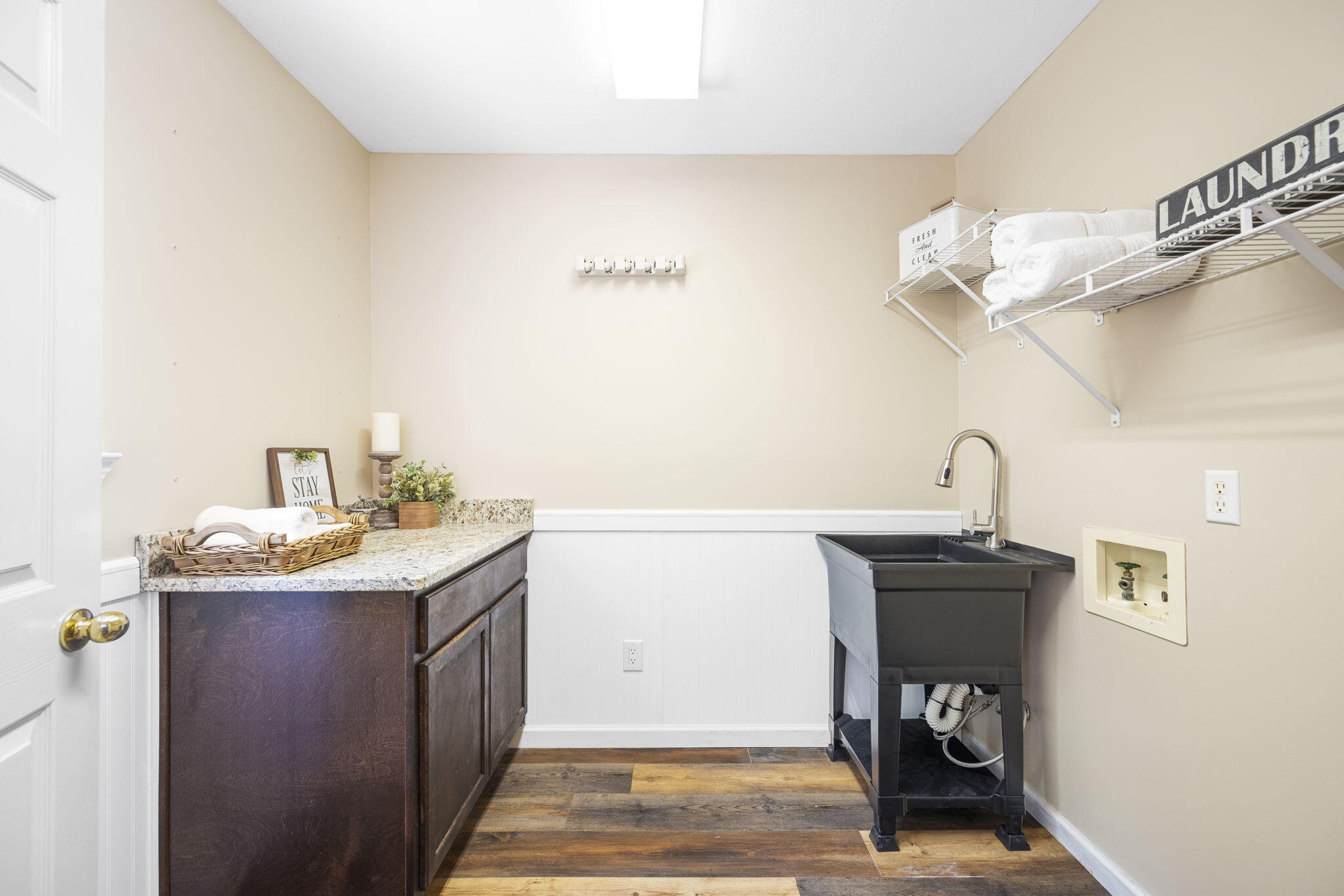 8616 River Cove Drive, Harrison