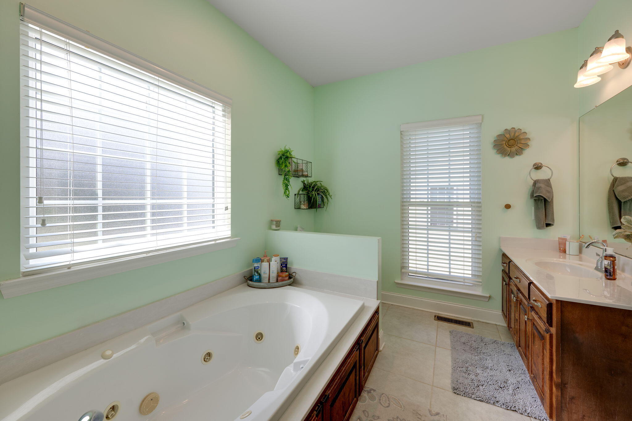 195 Mallard Hill, Ringgold