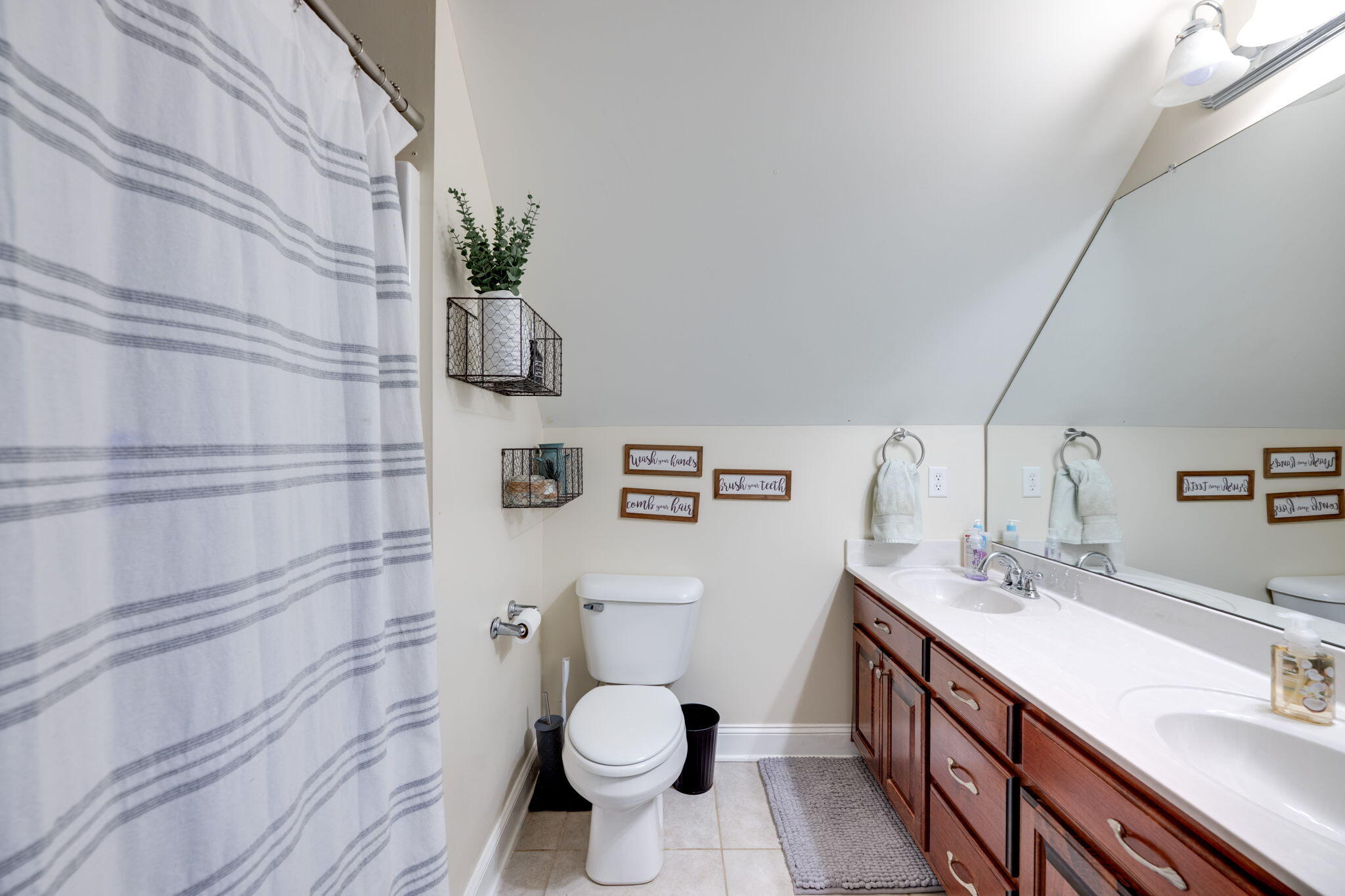 195 Mallard Hill, Ringgold