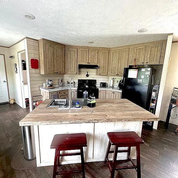 171 Buddy Singleton Road, Gruetli Laager