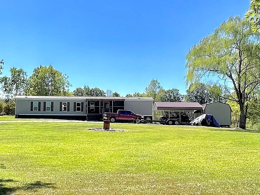 171 Buddy Singleton Road, Gruetli Laager