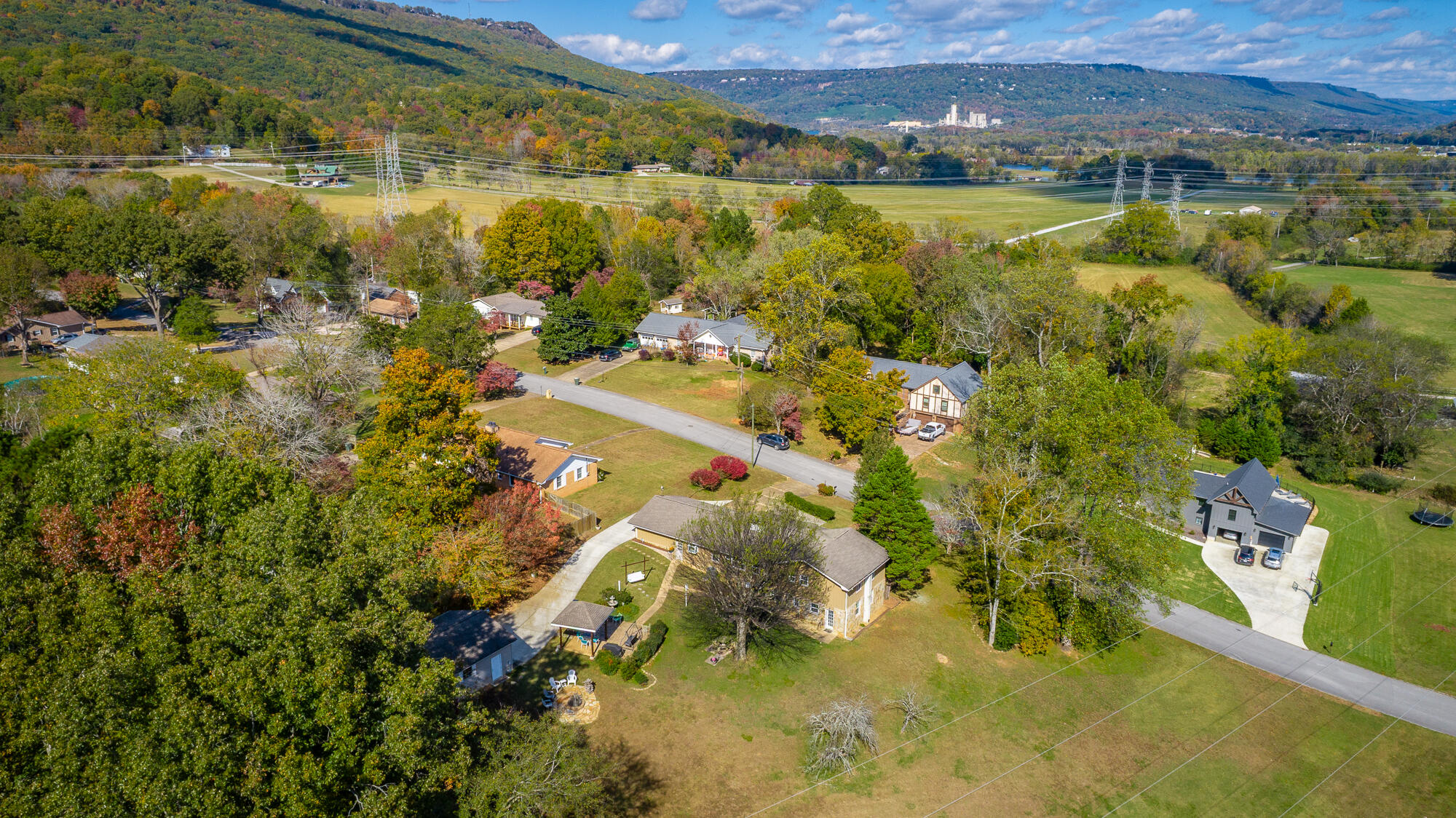 3315 Oak Burr Drive, Chattanooga