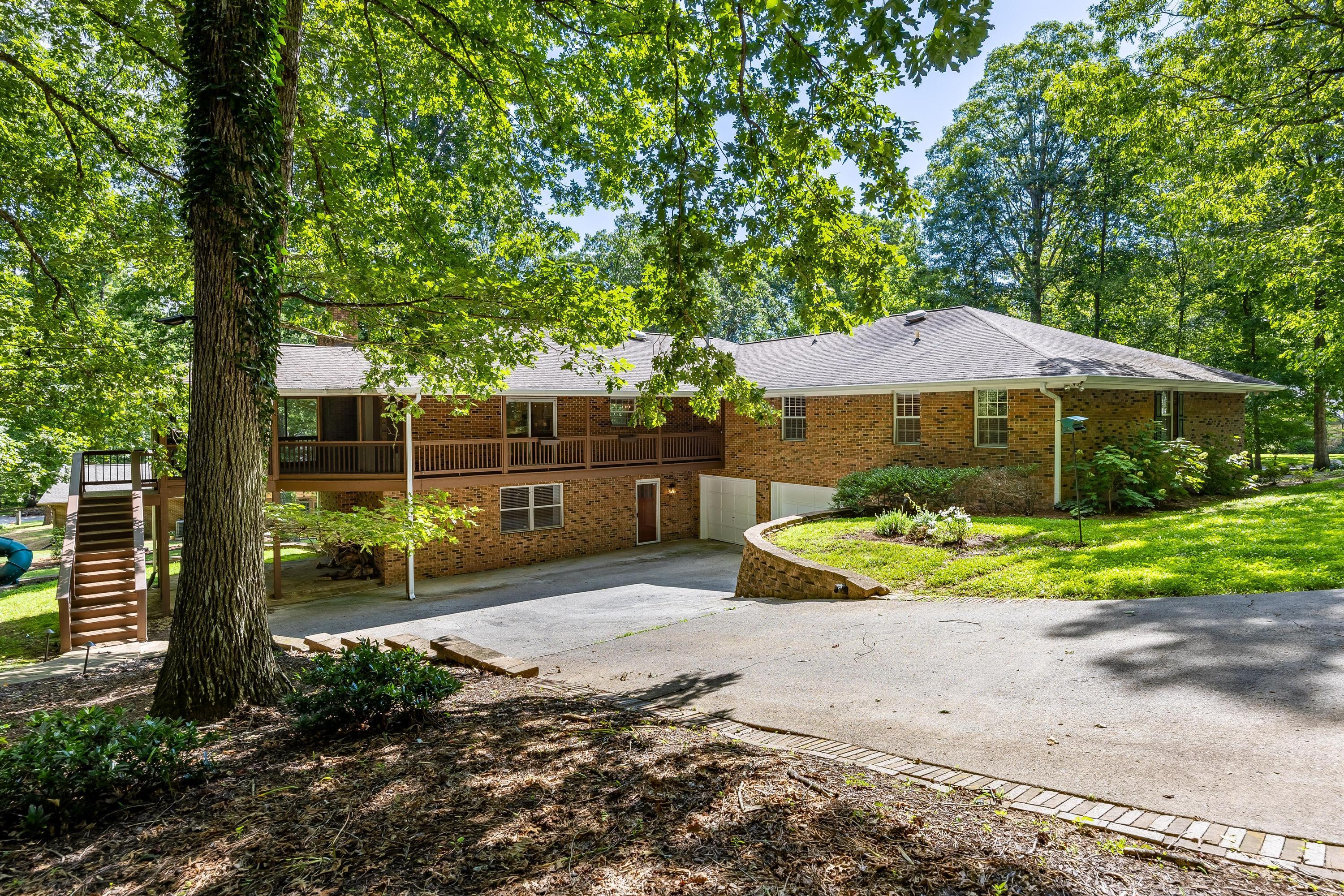 14 Carriage Hill, Signal Mountain