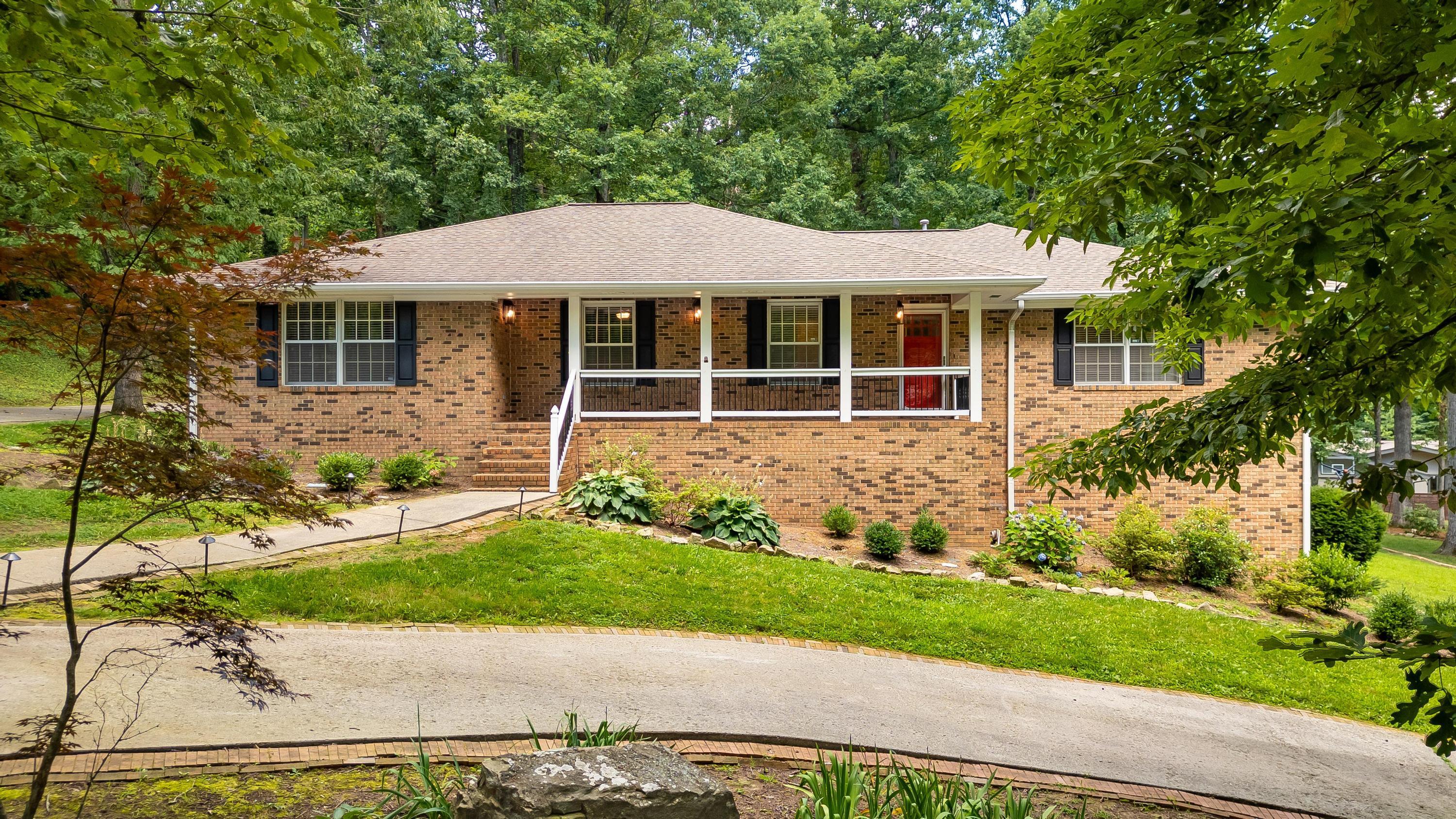 14 Carriage Hill, Signal Mountain