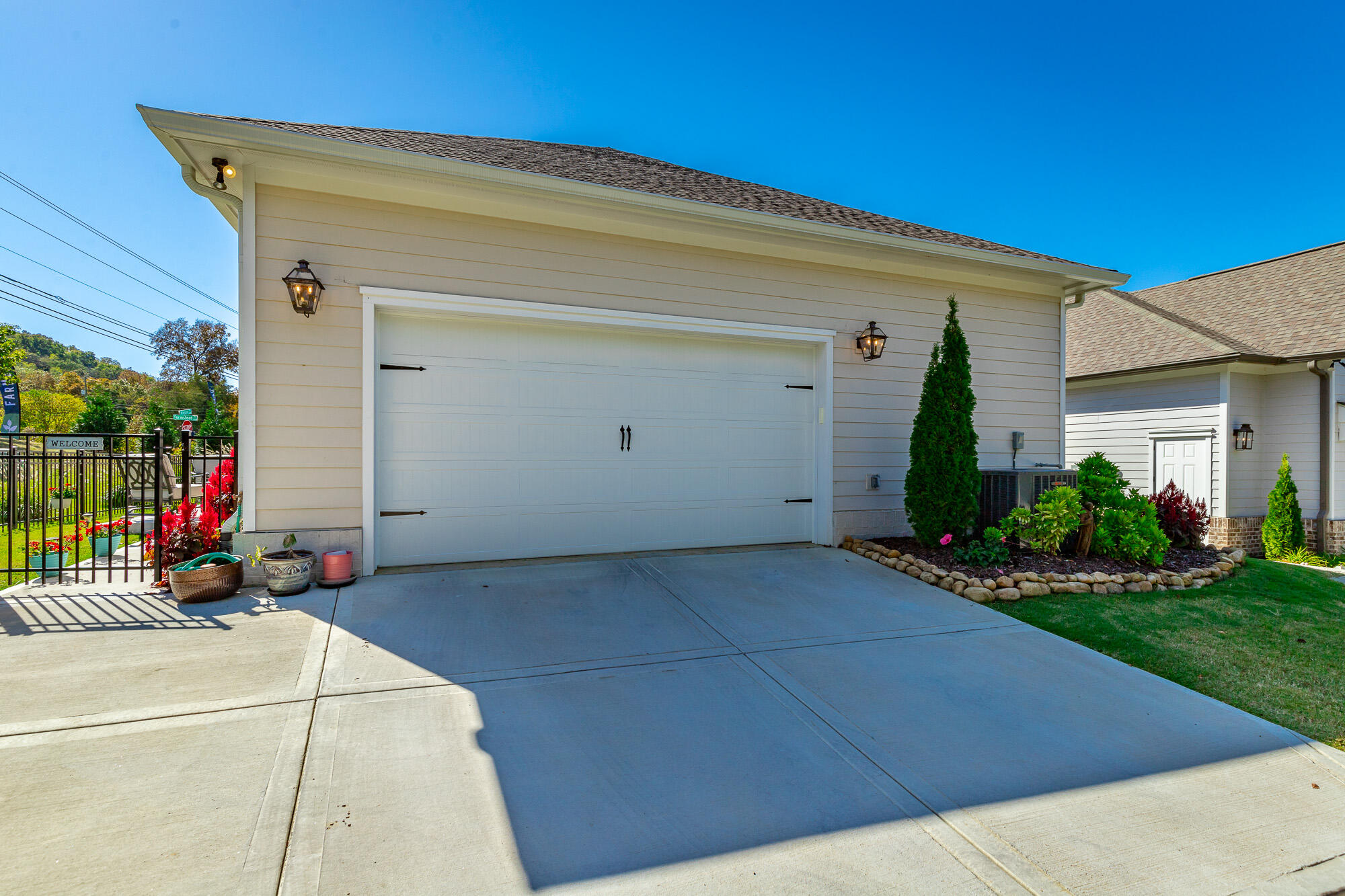 1949 Farmstead Drive, Hixson