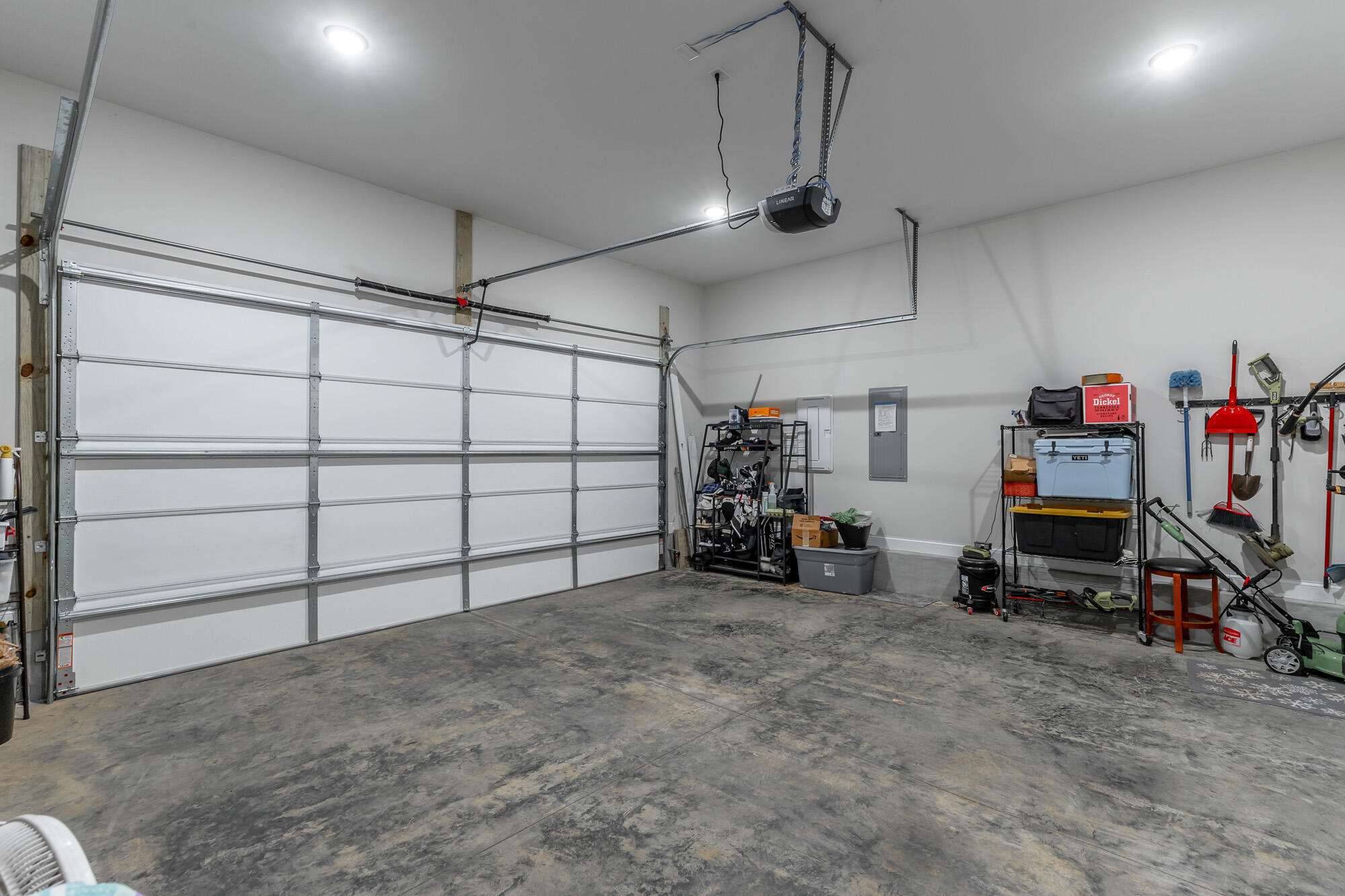 1949 Farmstead Drive, Hixson