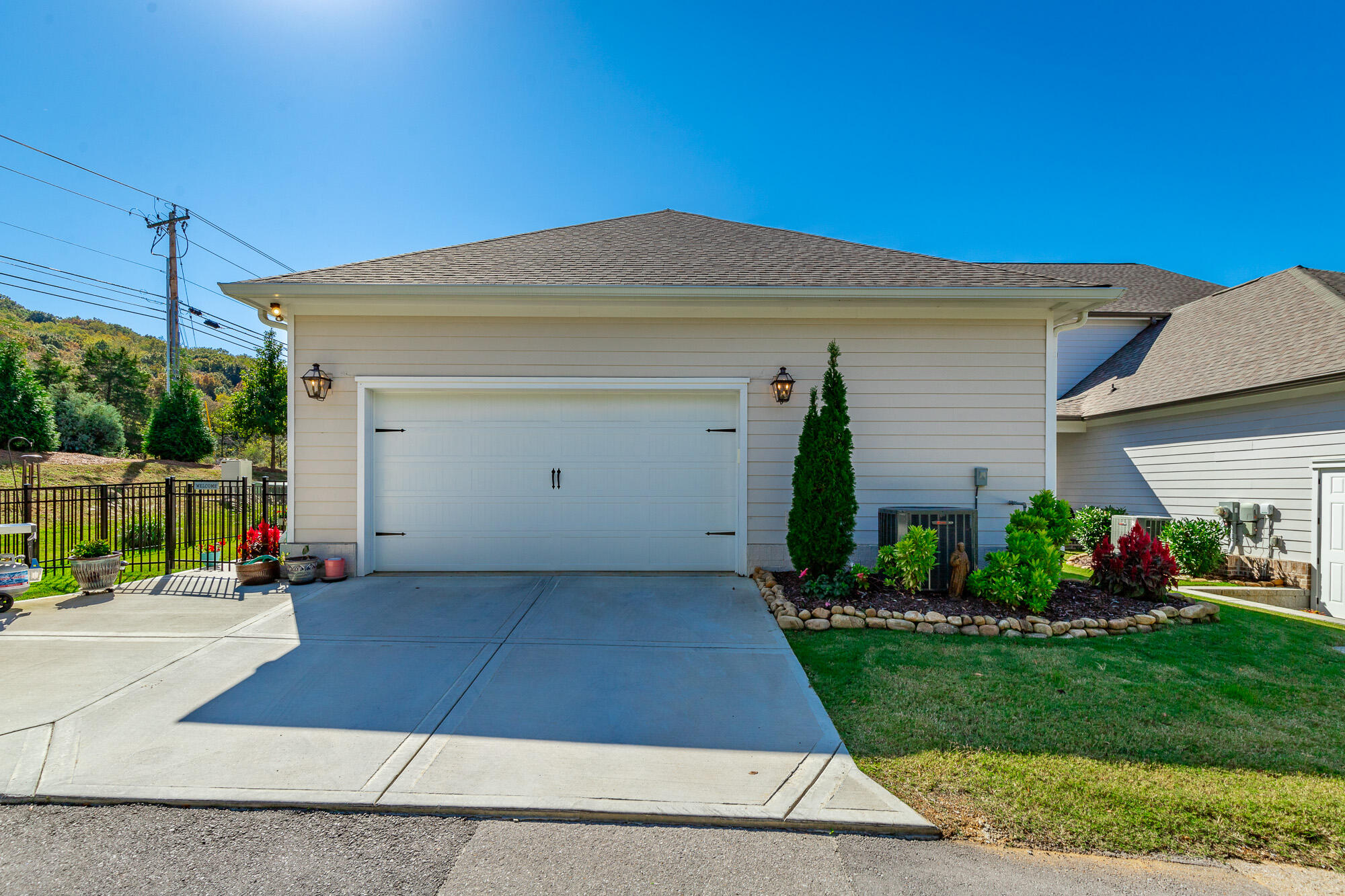 1949 Farmstead Drive, Hixson
