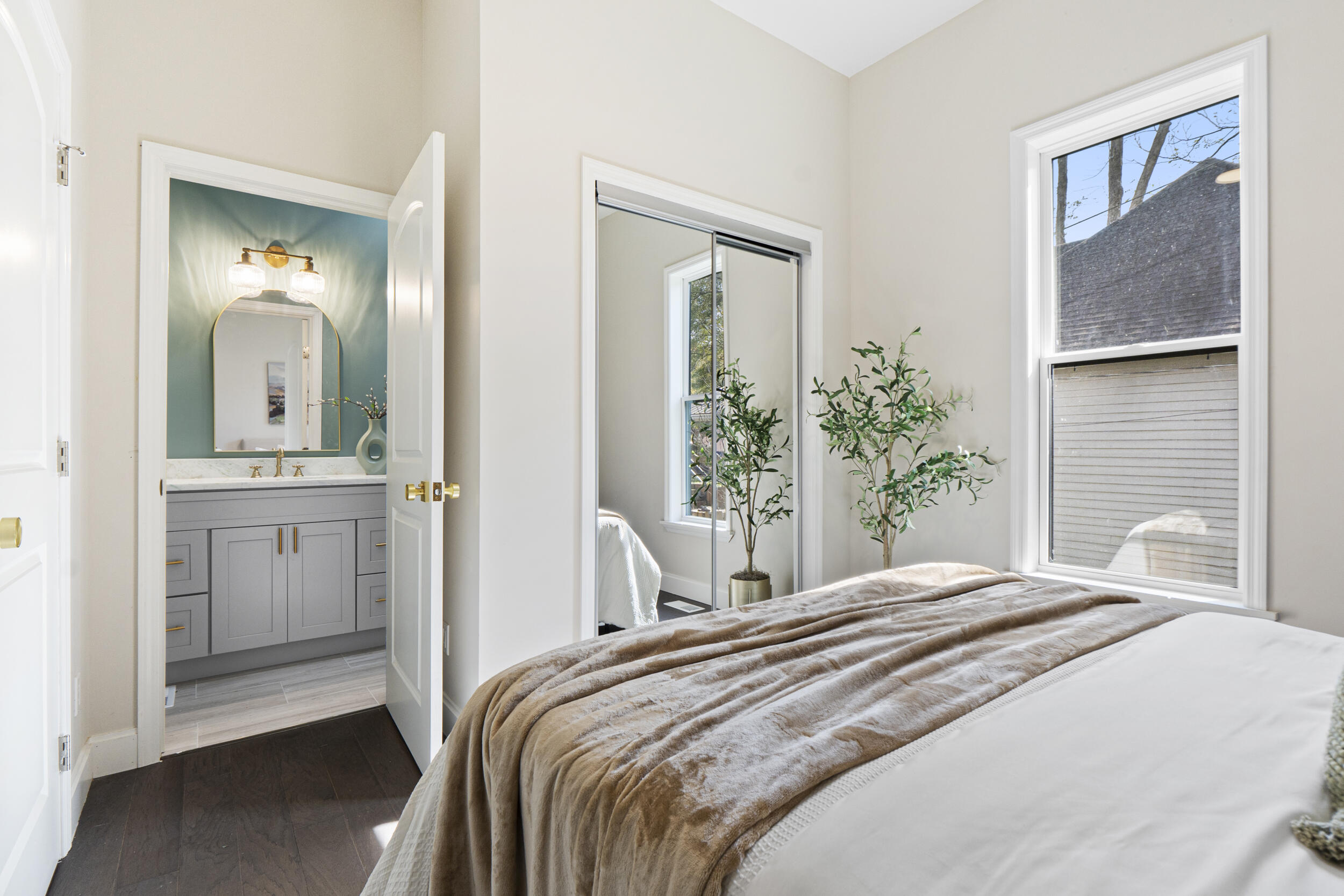 5411 Saint Elmo Avenue, Chattanooga