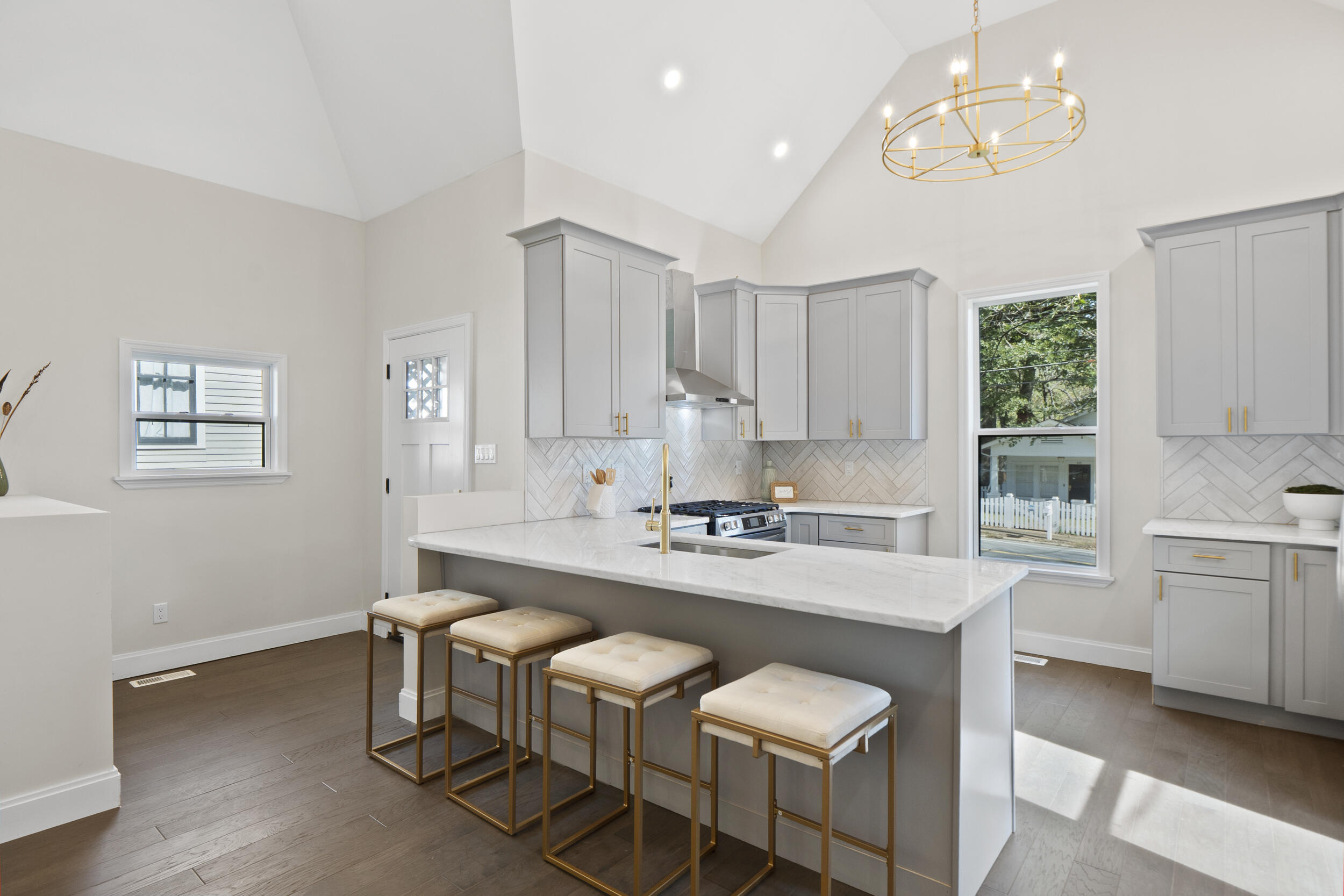 5411 Saint Elmo Avenue, Chattanooga