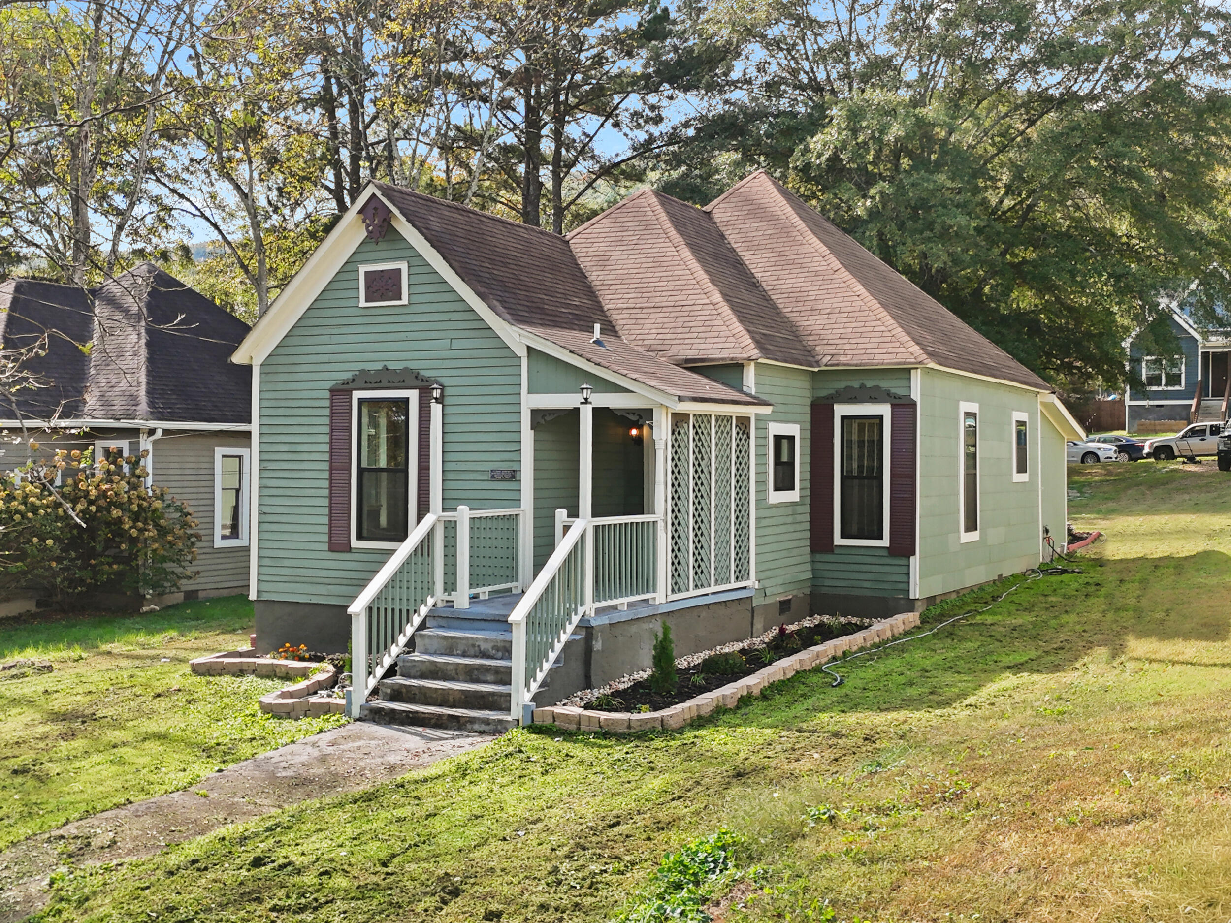 5411 Saint Elmo Avenue, Chattanooga