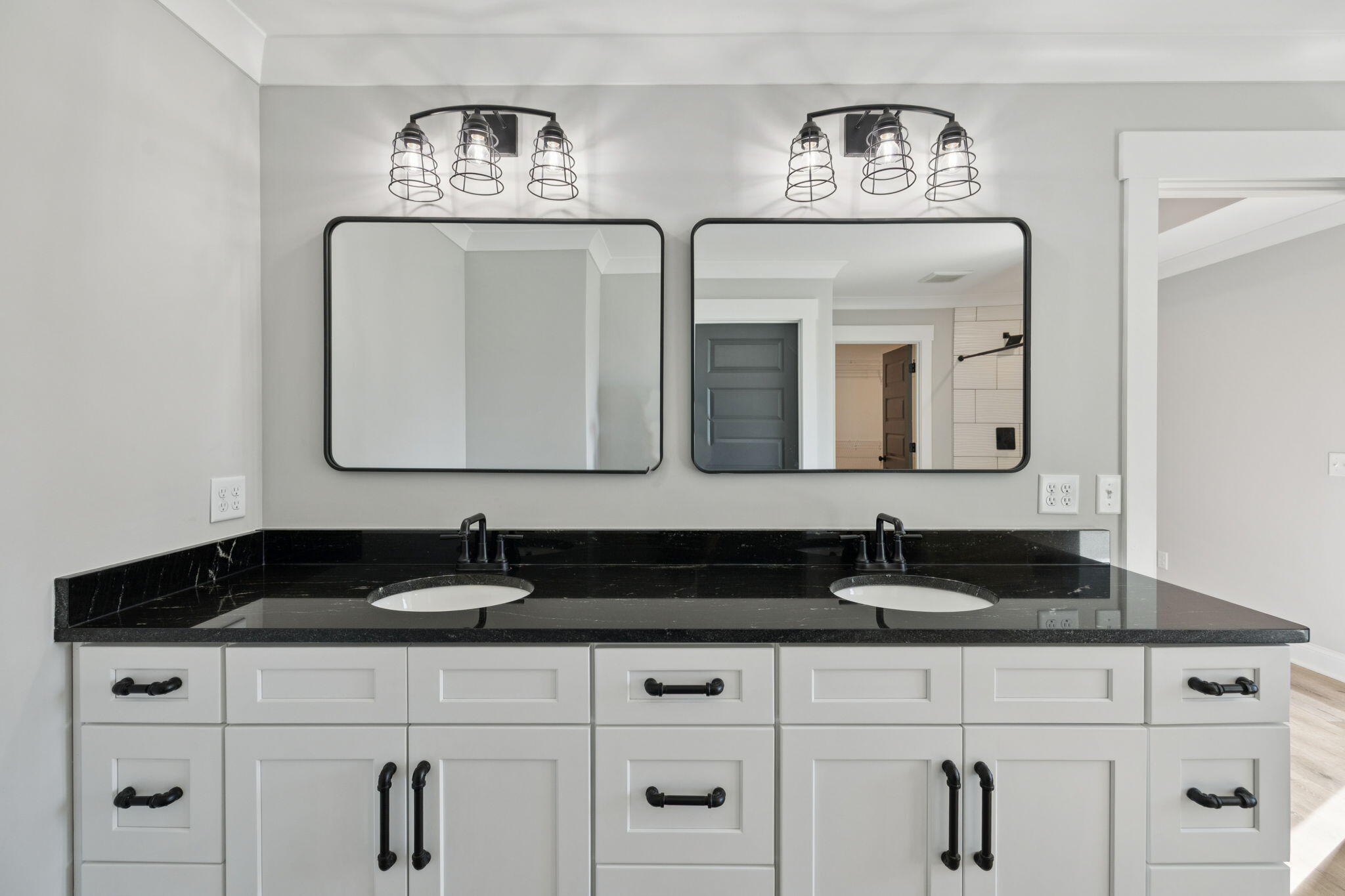 8016 Mcdonald Cemetery Road