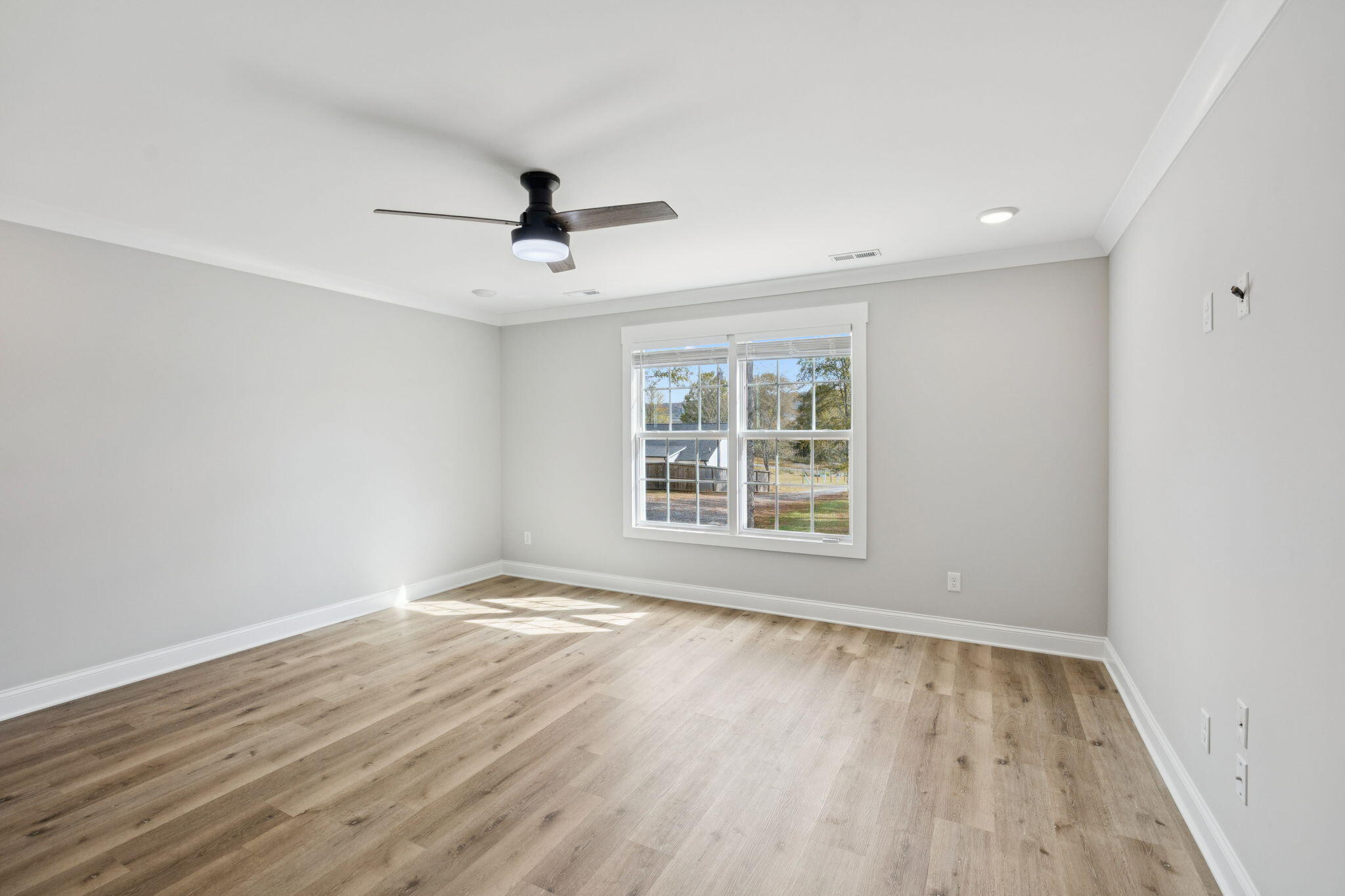 8016 Mcdonald Cemetery Road