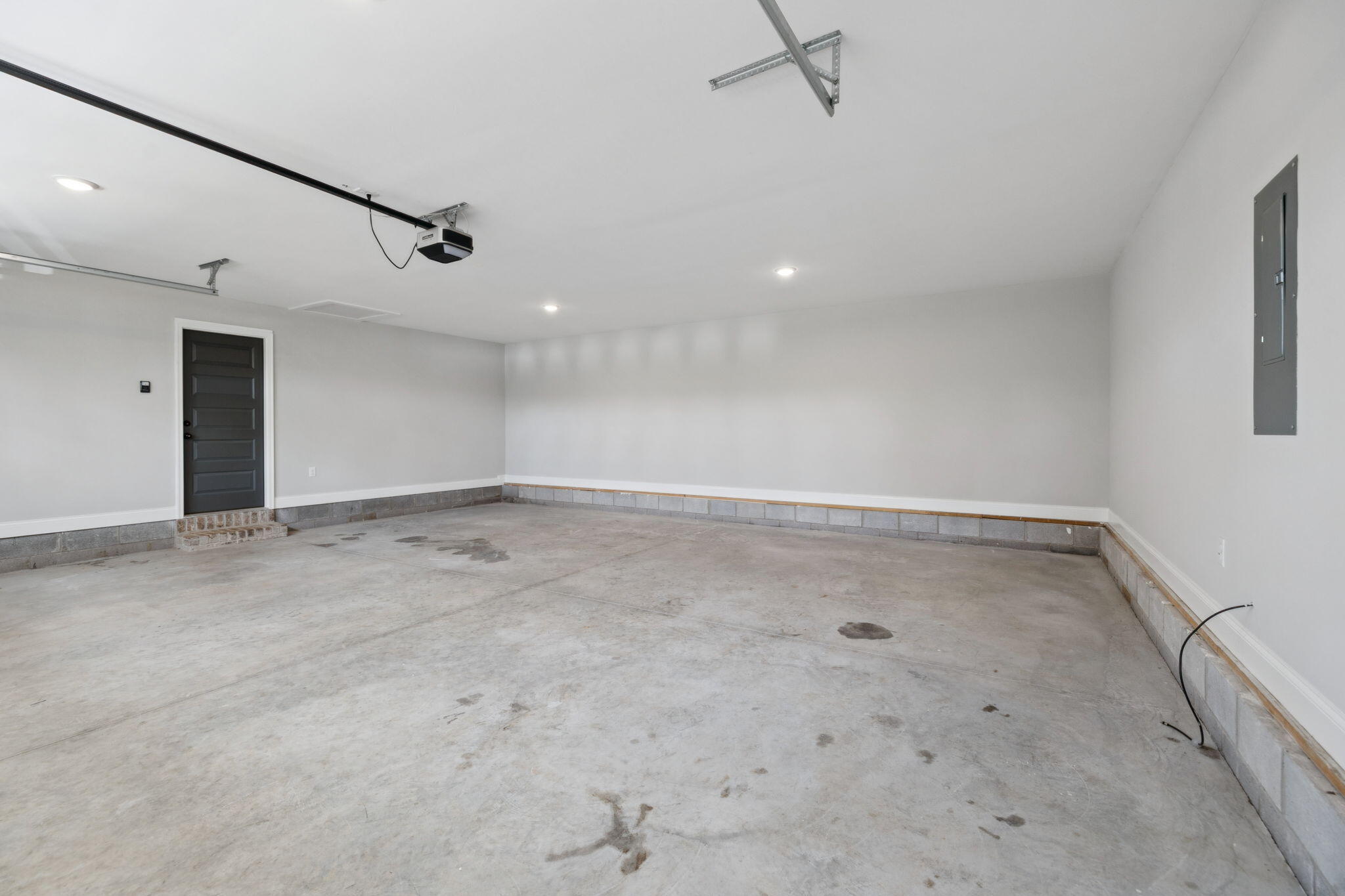 8016 Mcdonald Cemetery Road