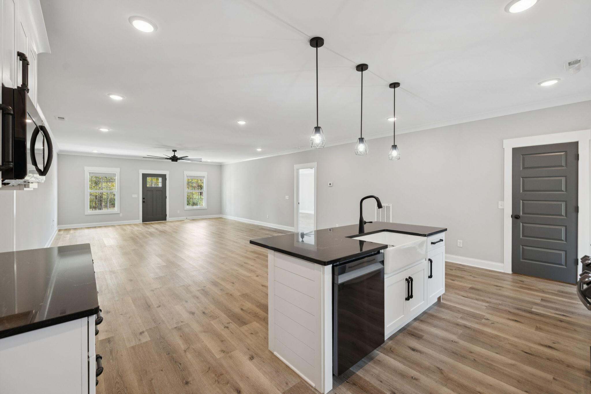 8016 Mcdonald Cemetery Road