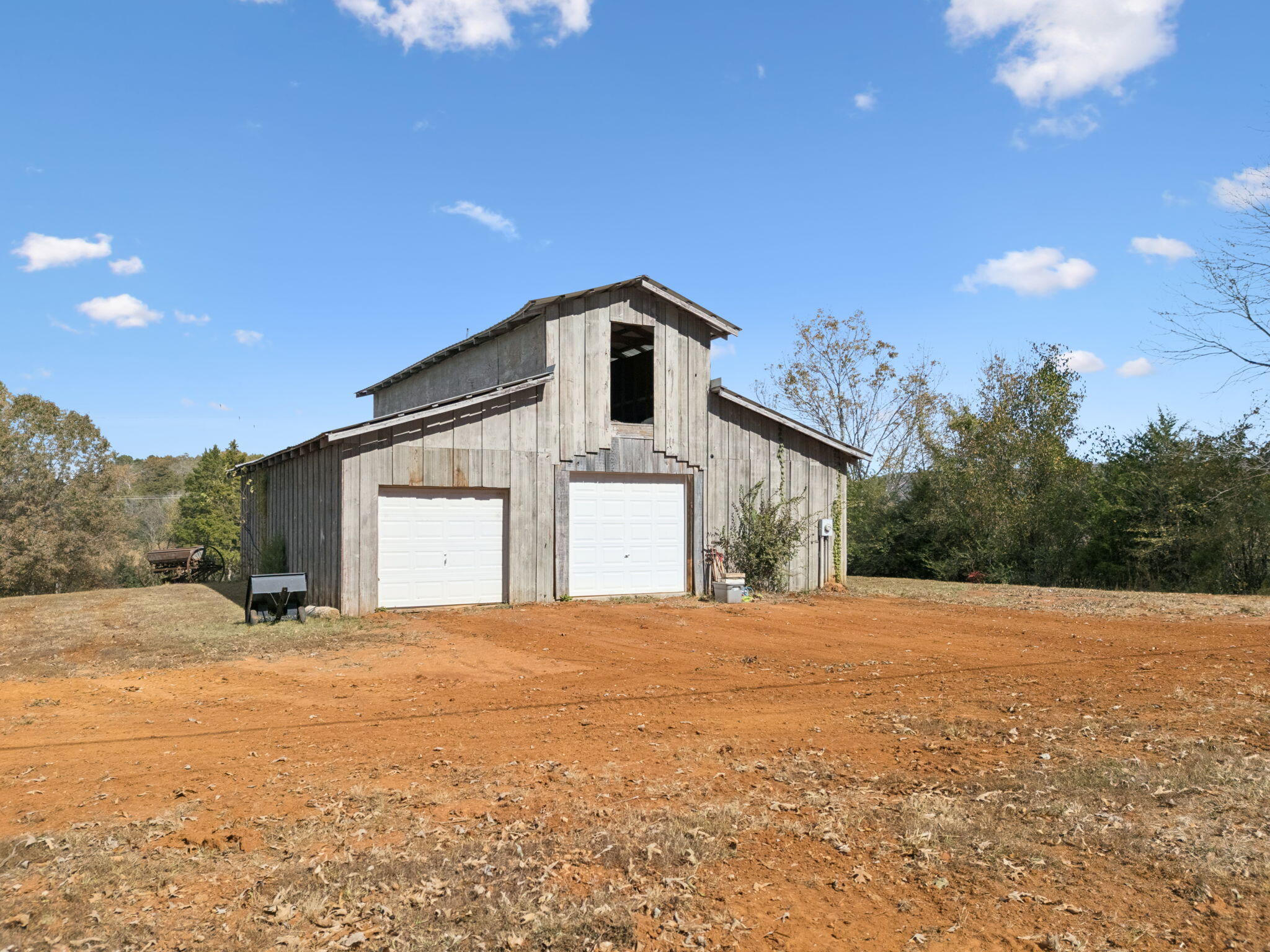 8016 Mcdonald Cemetery Road