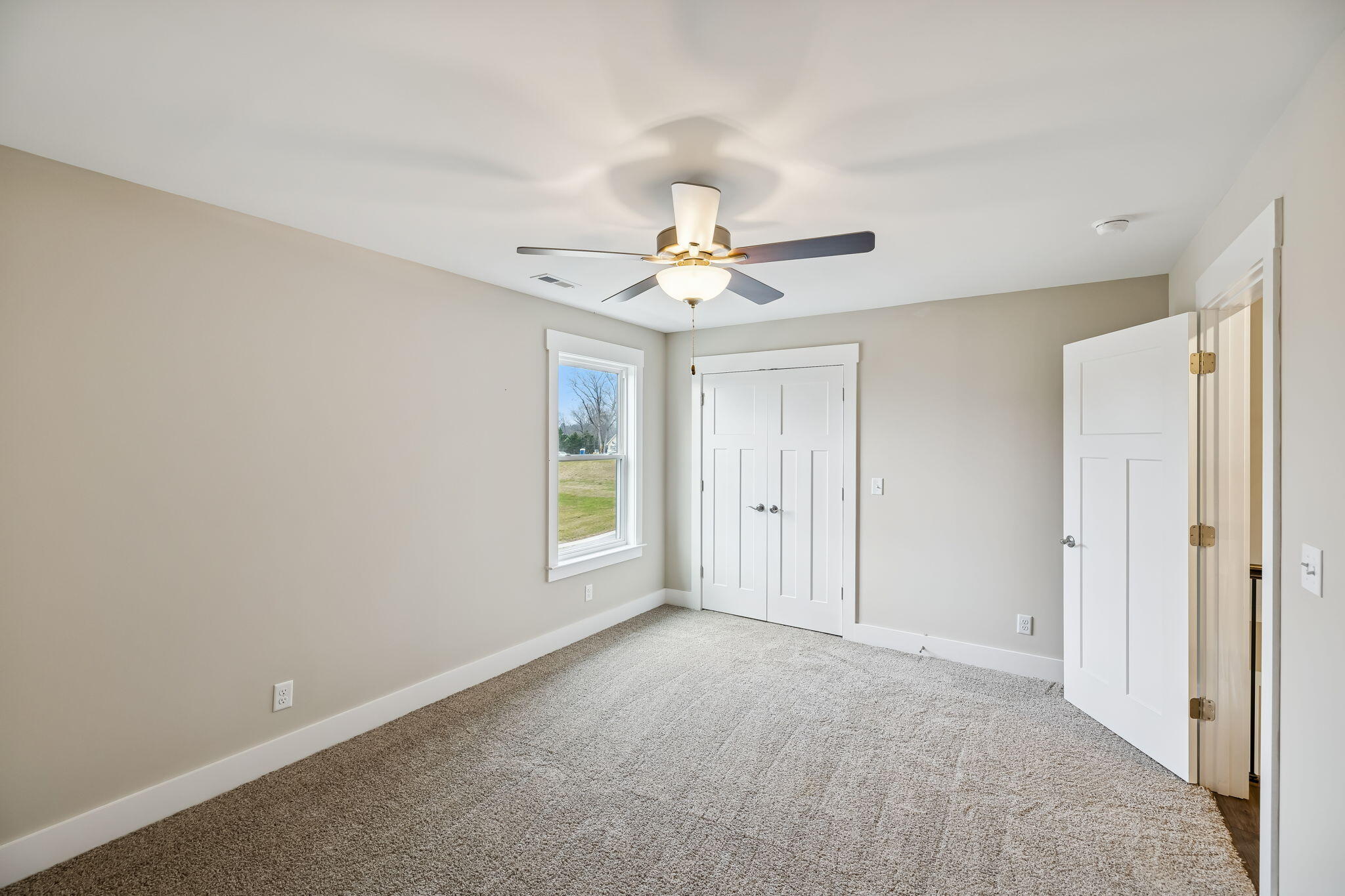 5205 NW Baylor Street