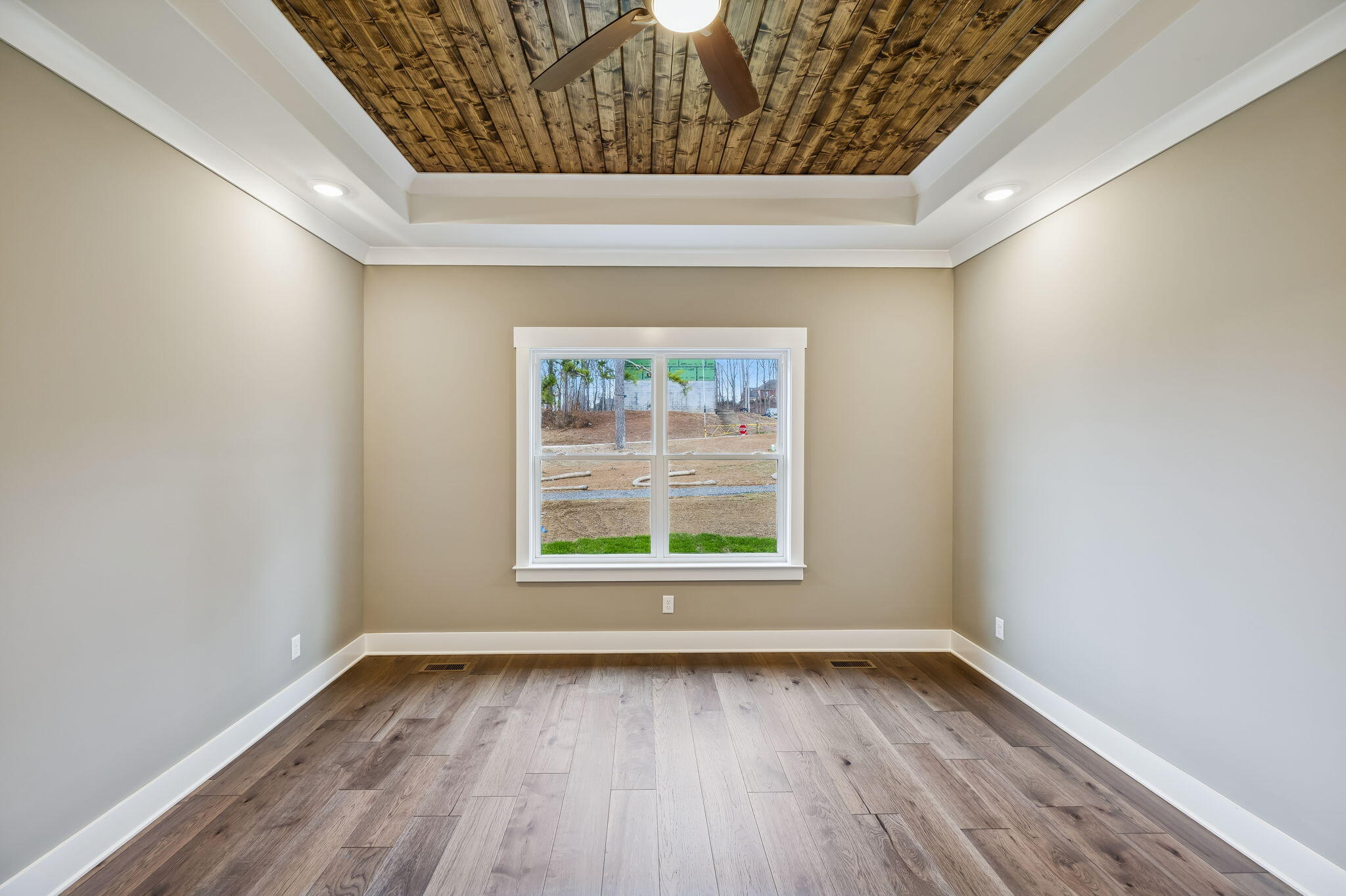 5205 NW Baylor Street