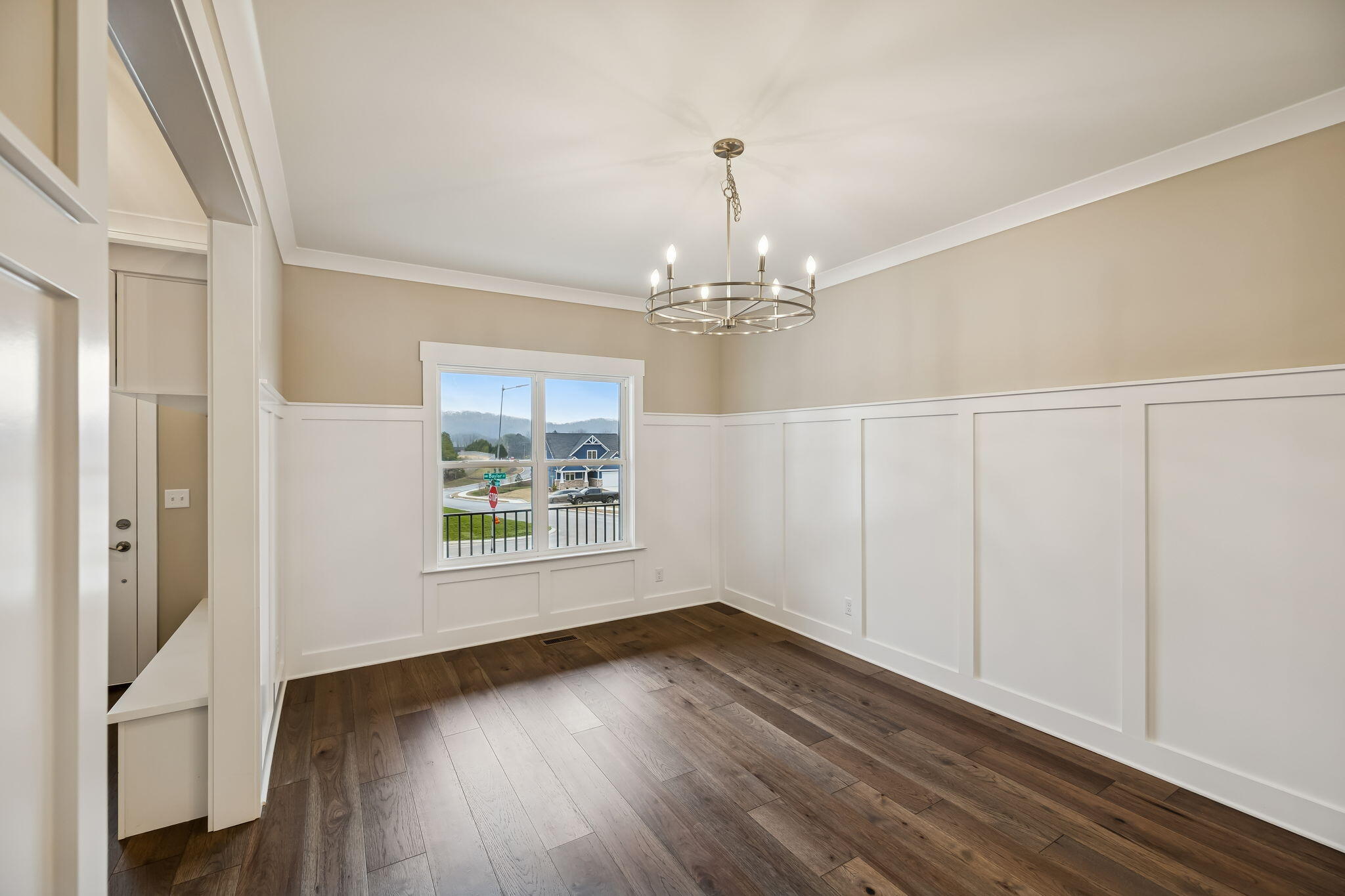 5205 NW Baylor Street