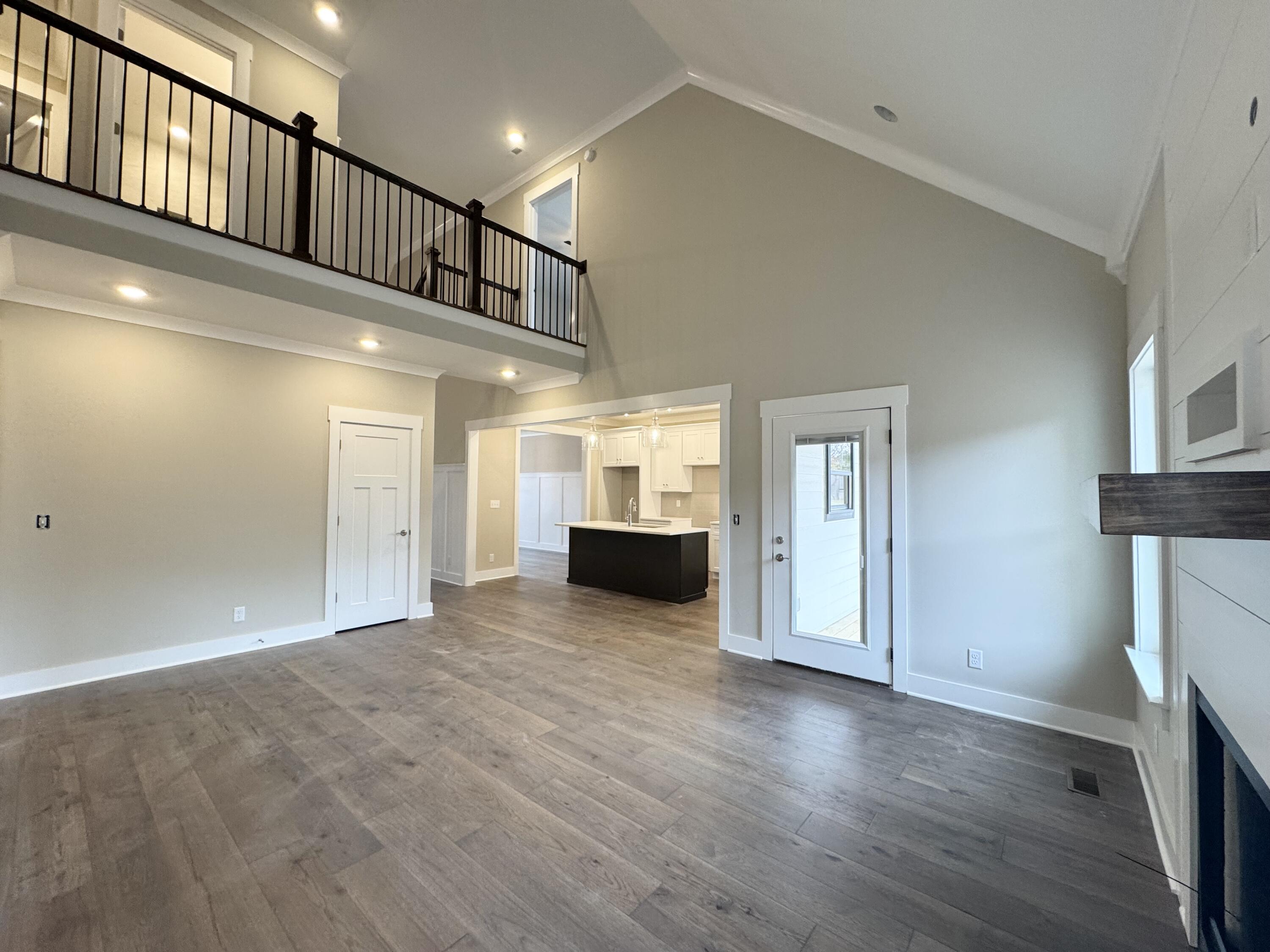 5205 NW Baylor Street