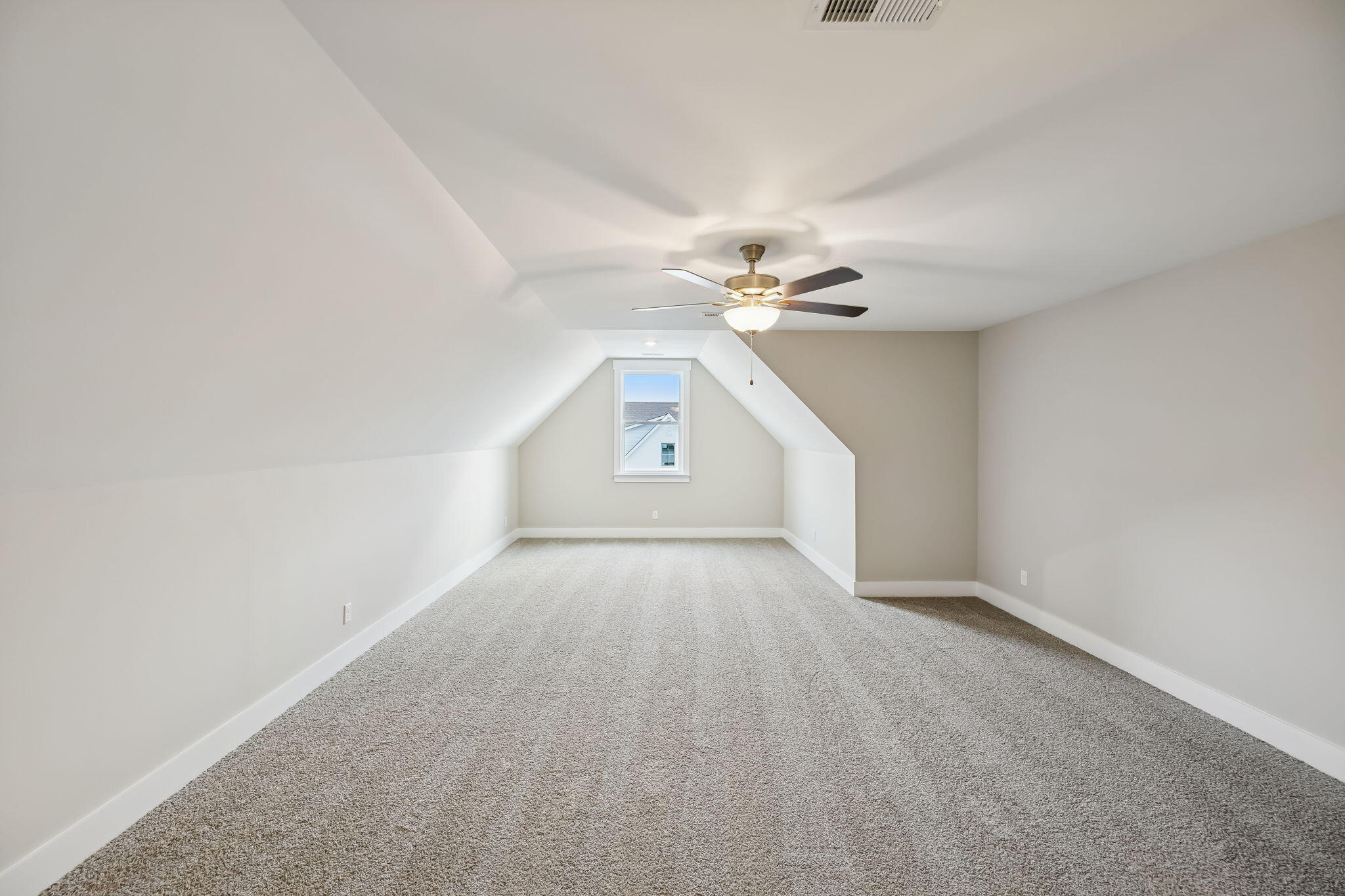 5205 NW Baylor Street