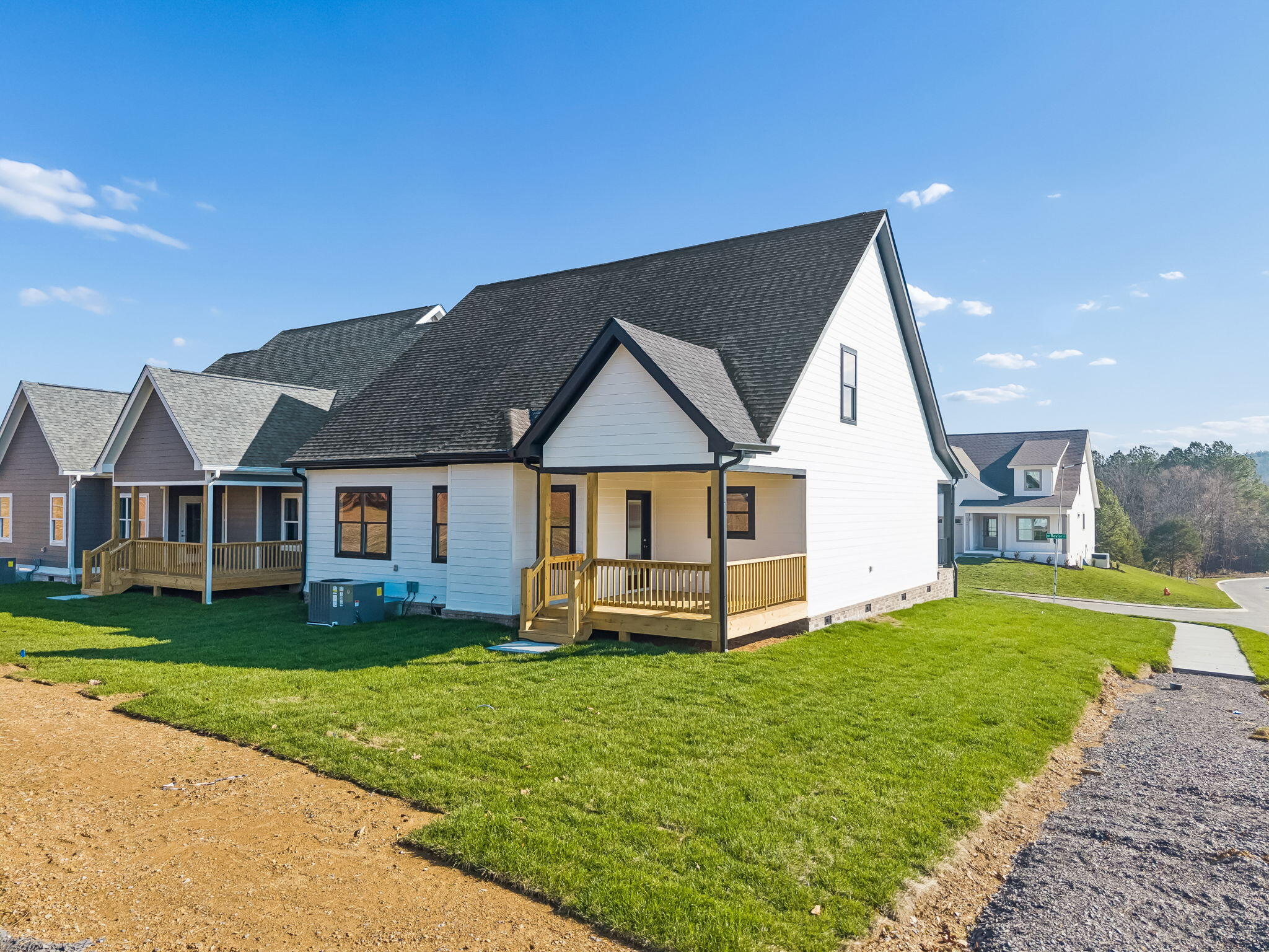 5205 NW Baylor Street