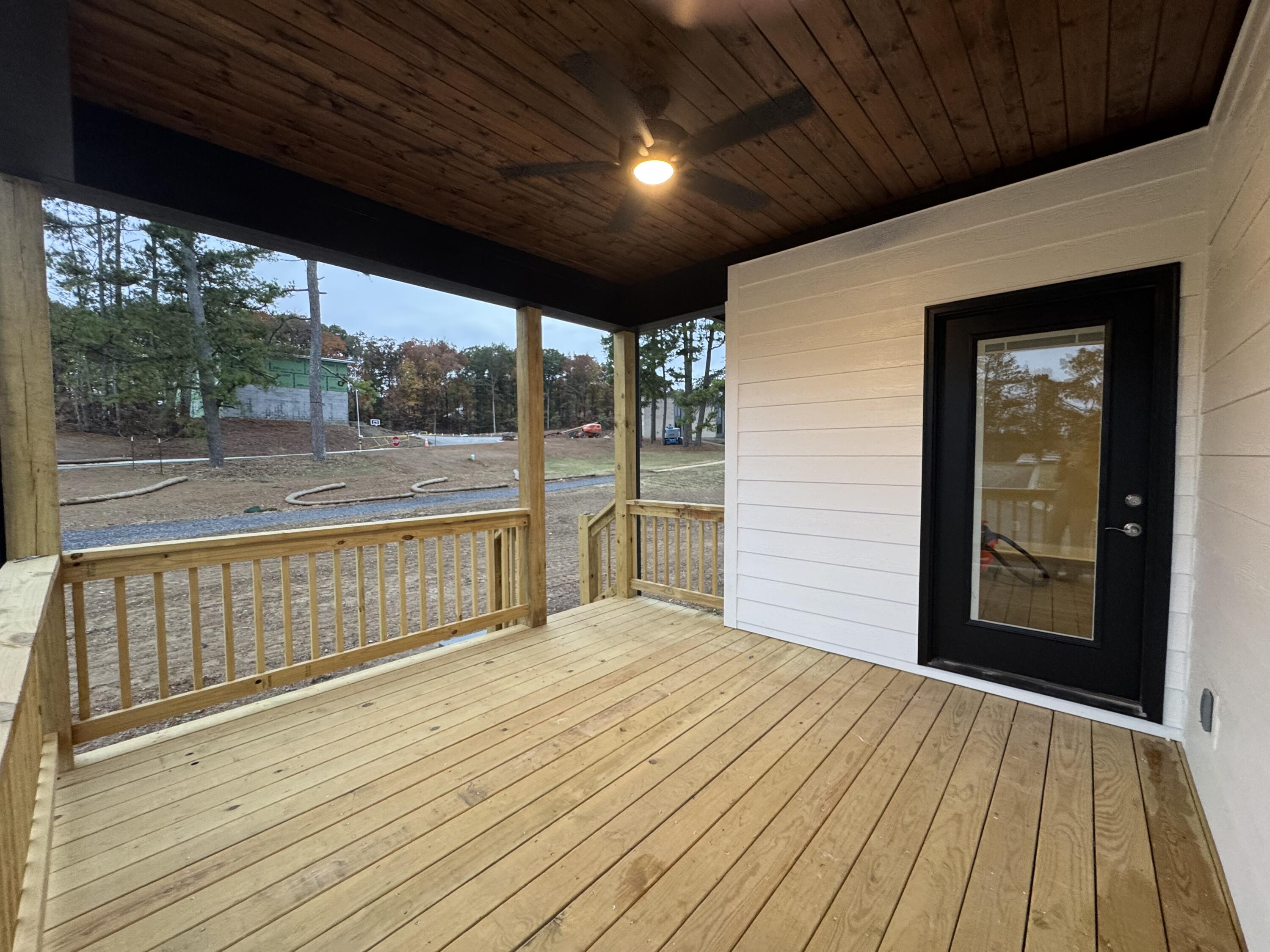 5205 NW Baylor Street