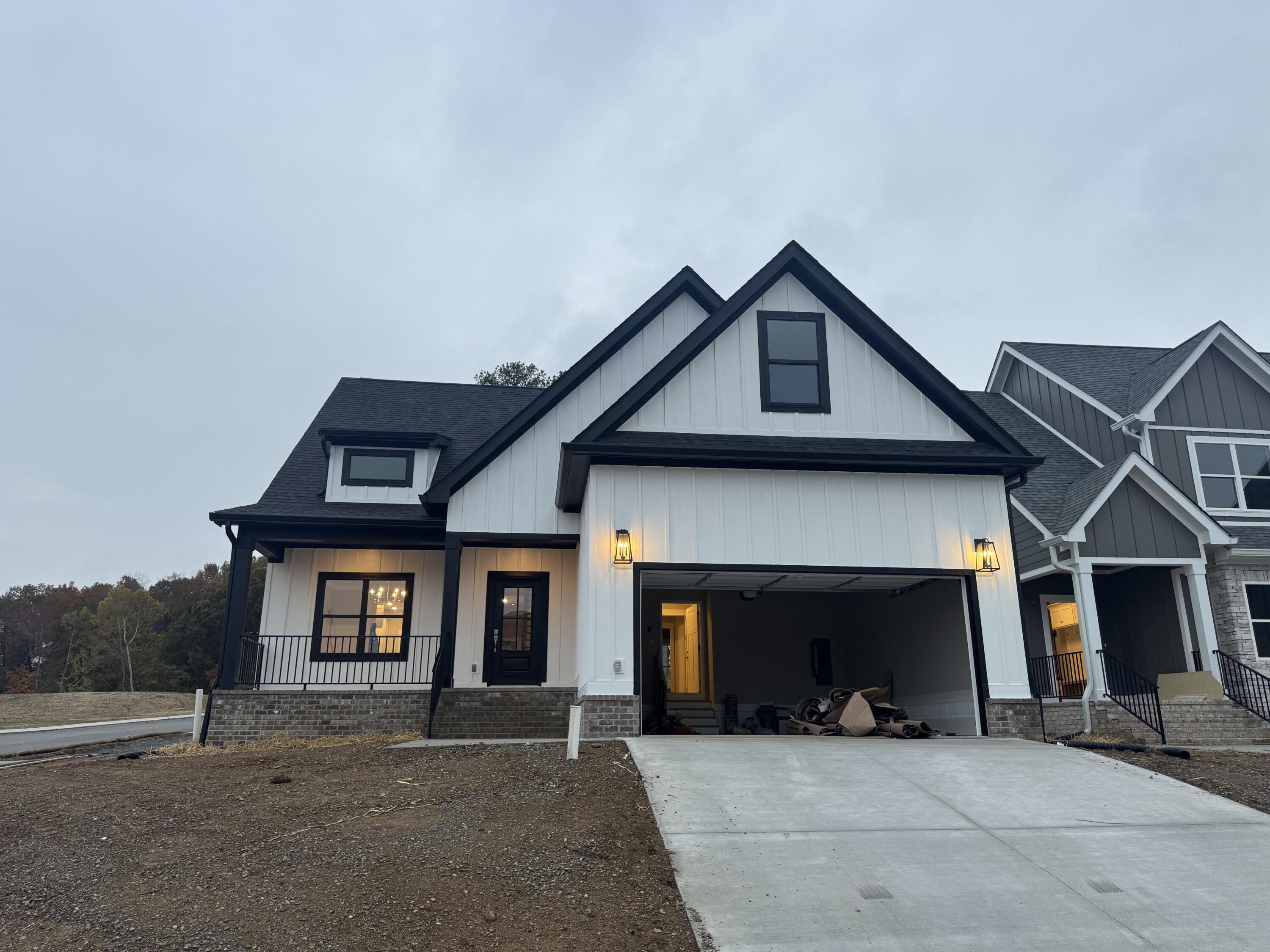 5205 NW Baylor Street