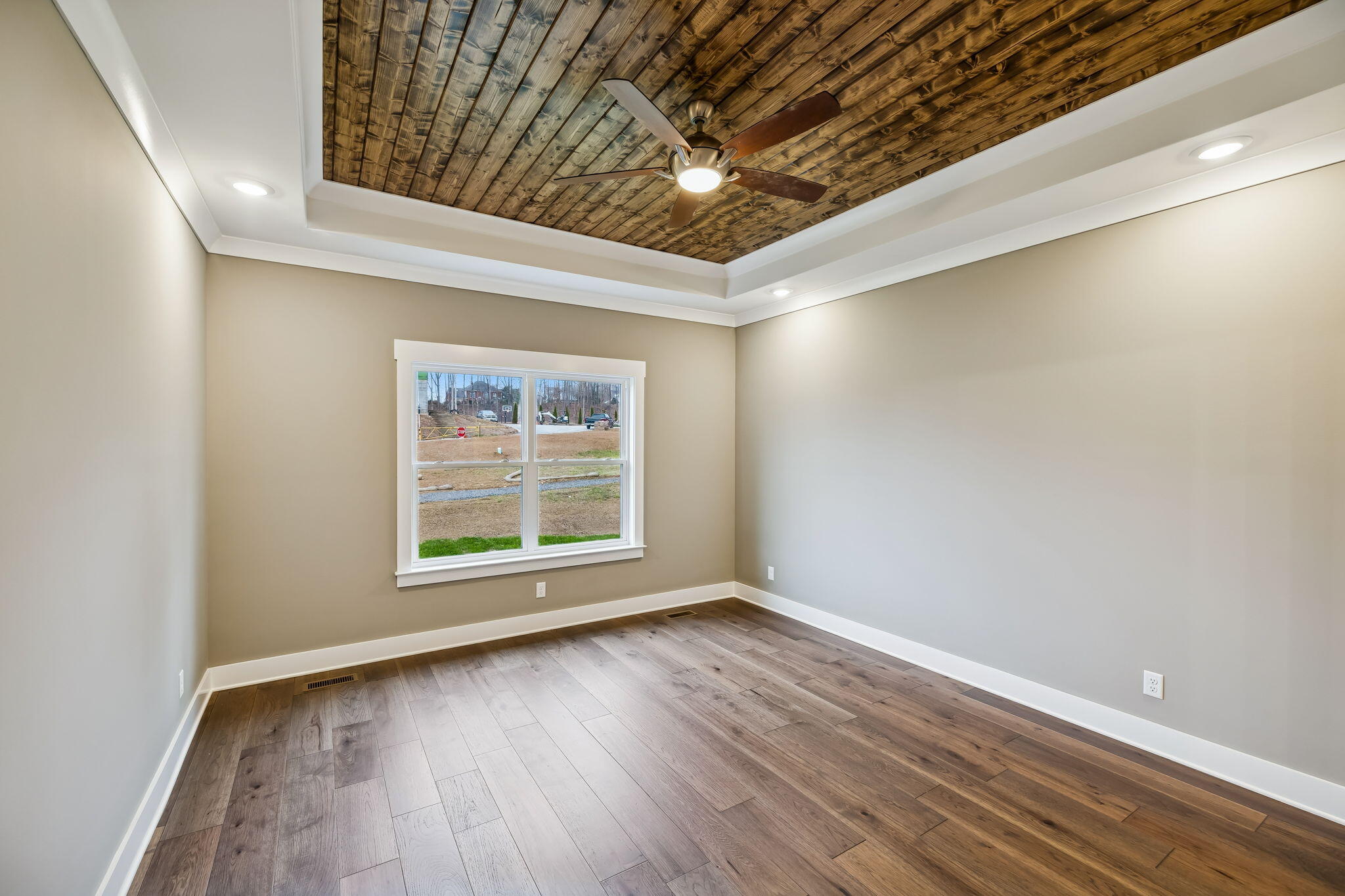 5205 NW Baylor Street