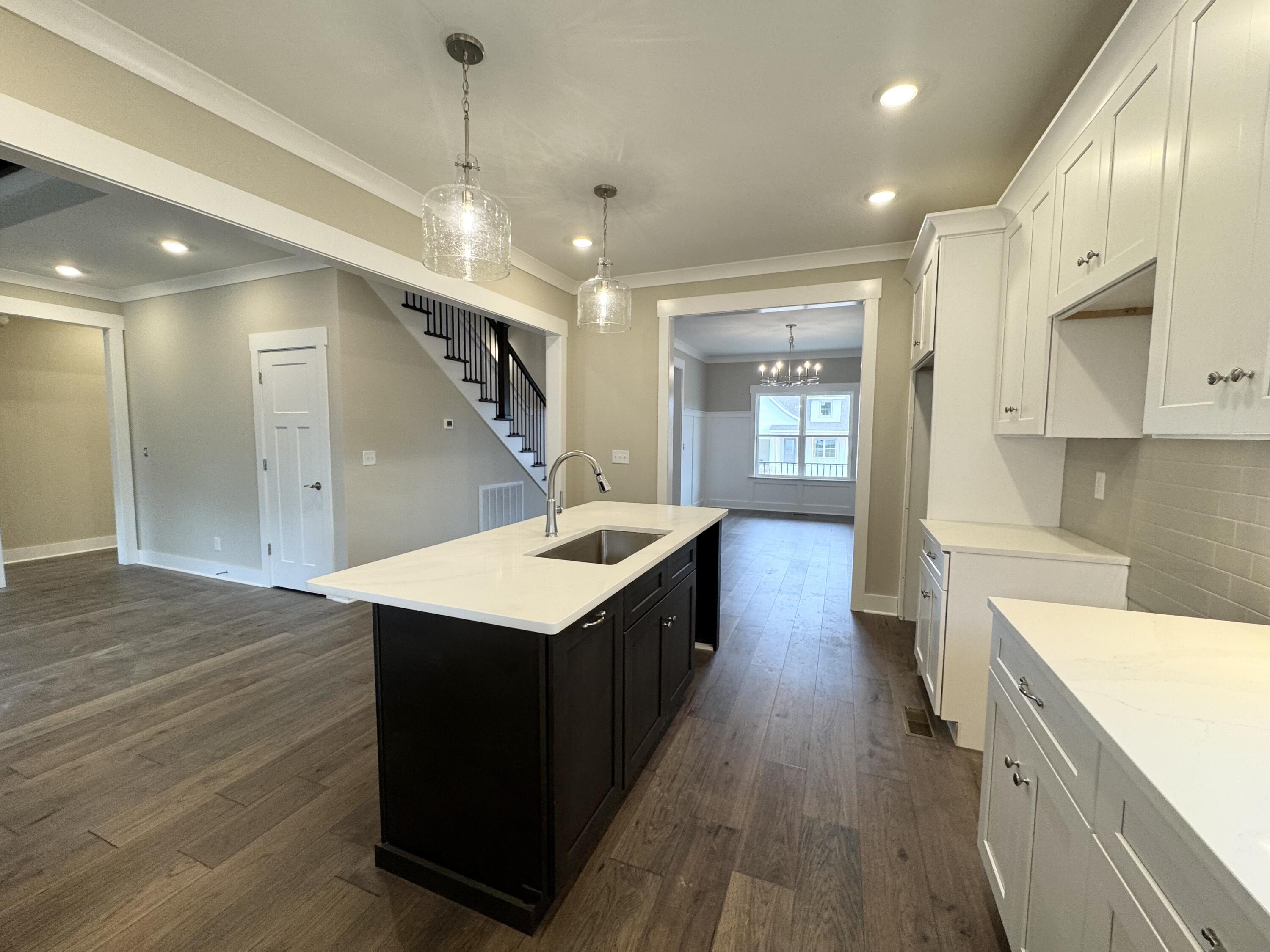 5205 NW Baylor Street