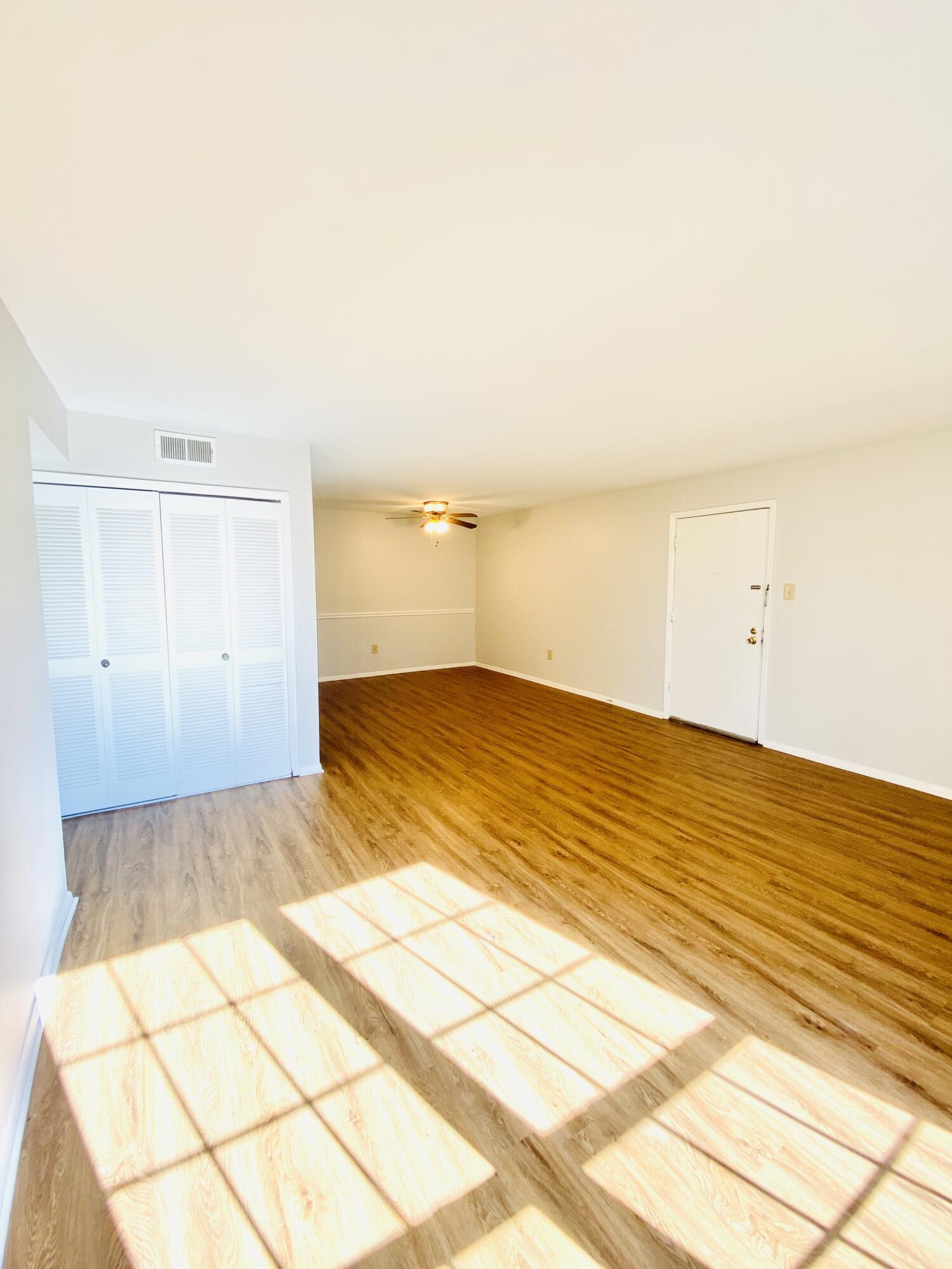 900 Mountain Creek Rd, 427