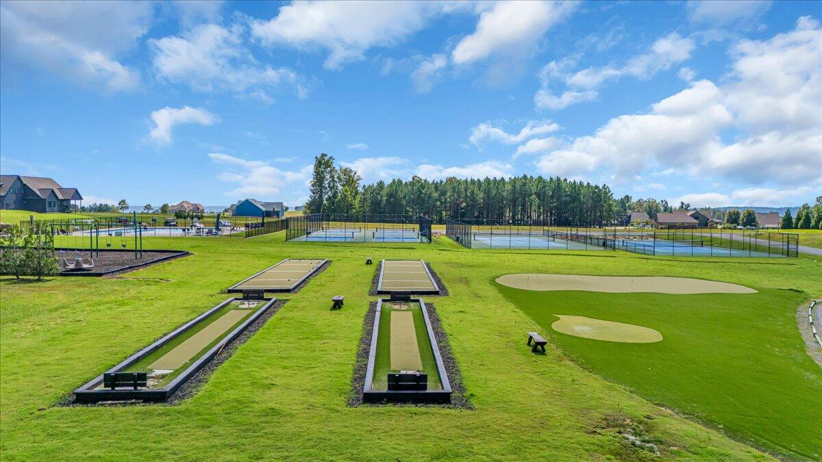 135 Honeybee Court, Jf408