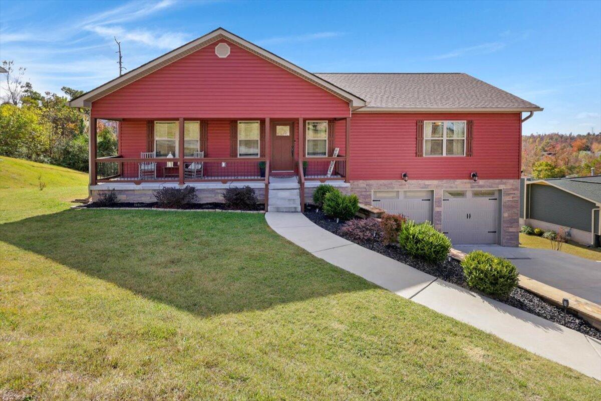 8206 Thrush Hollow Lane