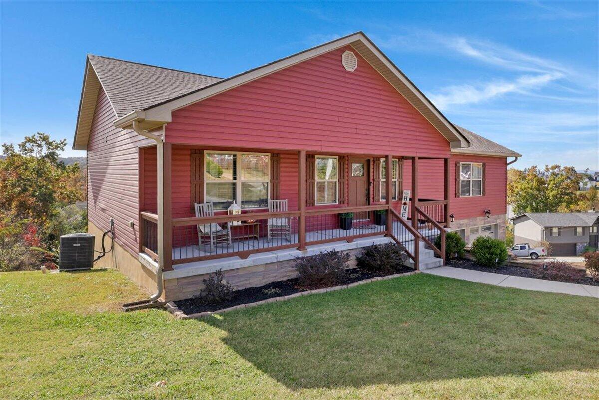 8206 Thrush Hollow Lane