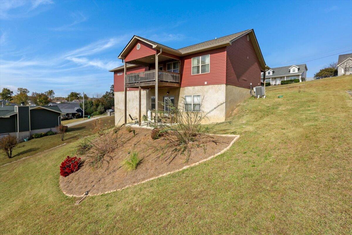 8206 Thrush Hollow Lane