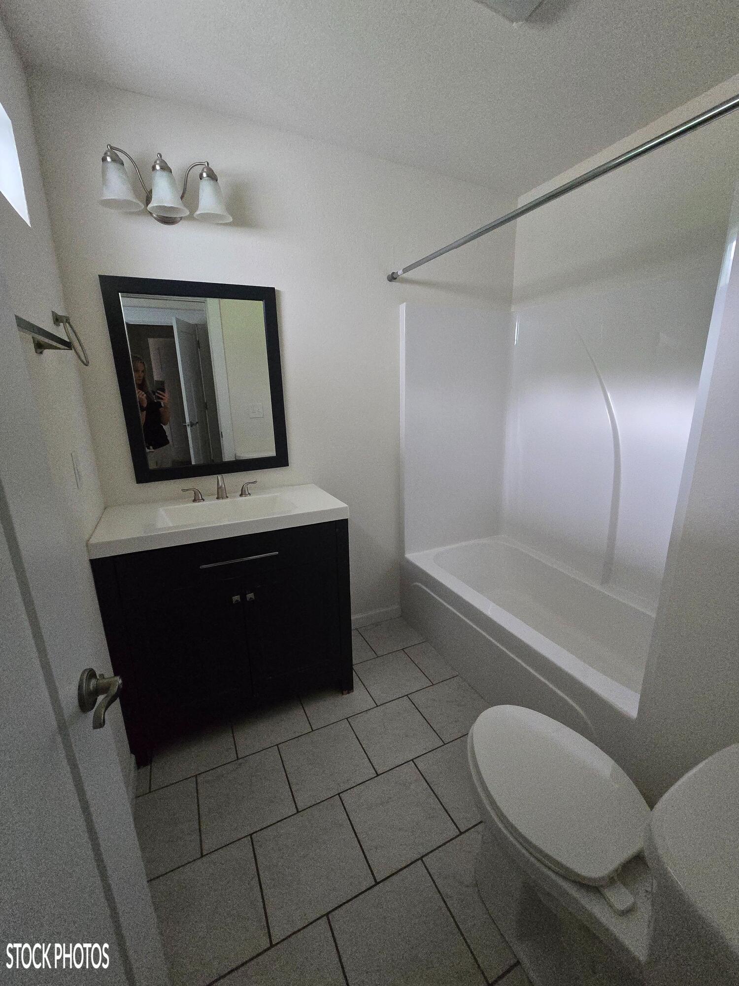 122 & 124 Courtland Crest Drive SW