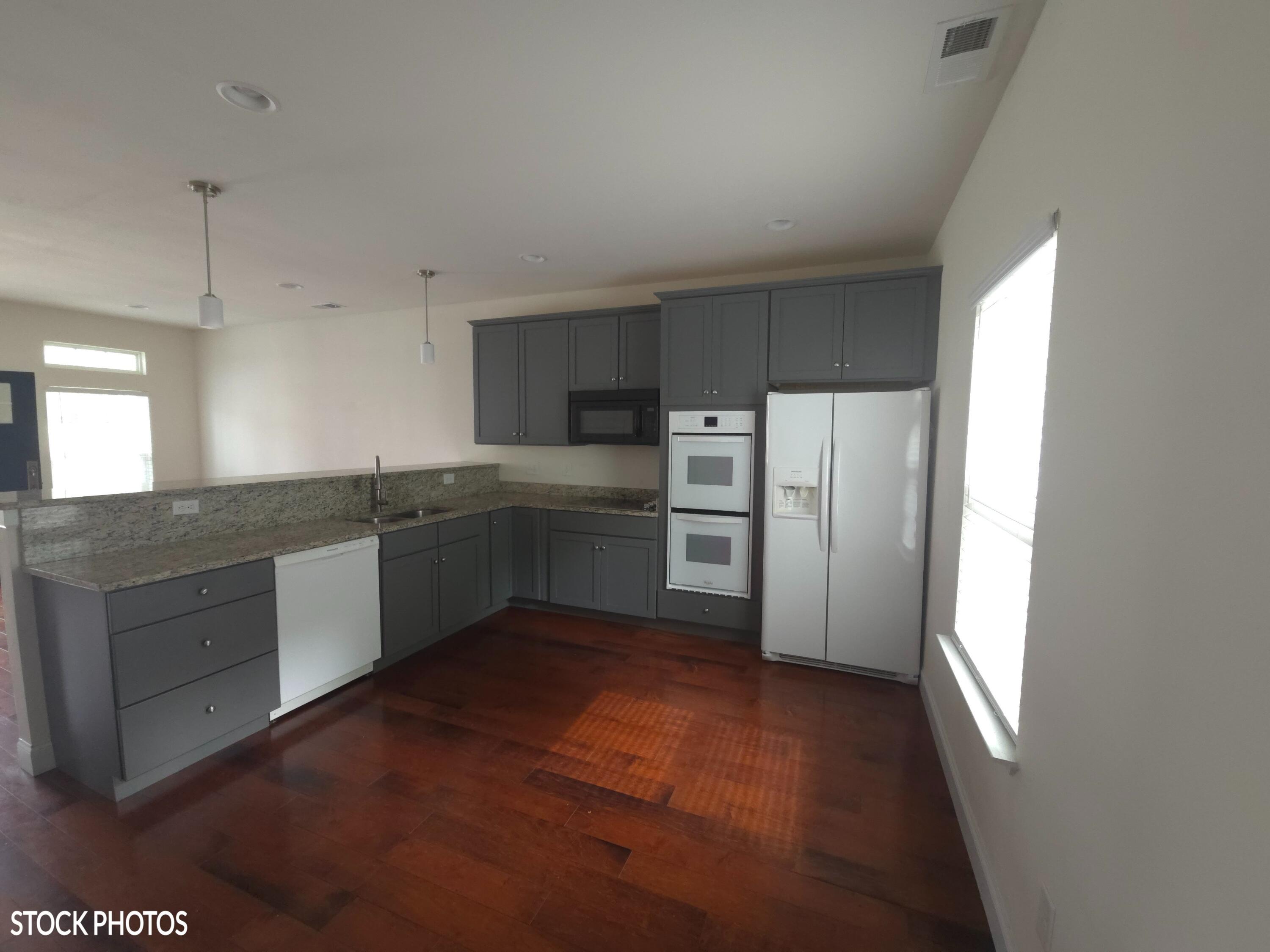 122 & 124 Courtland Crest Drive SW