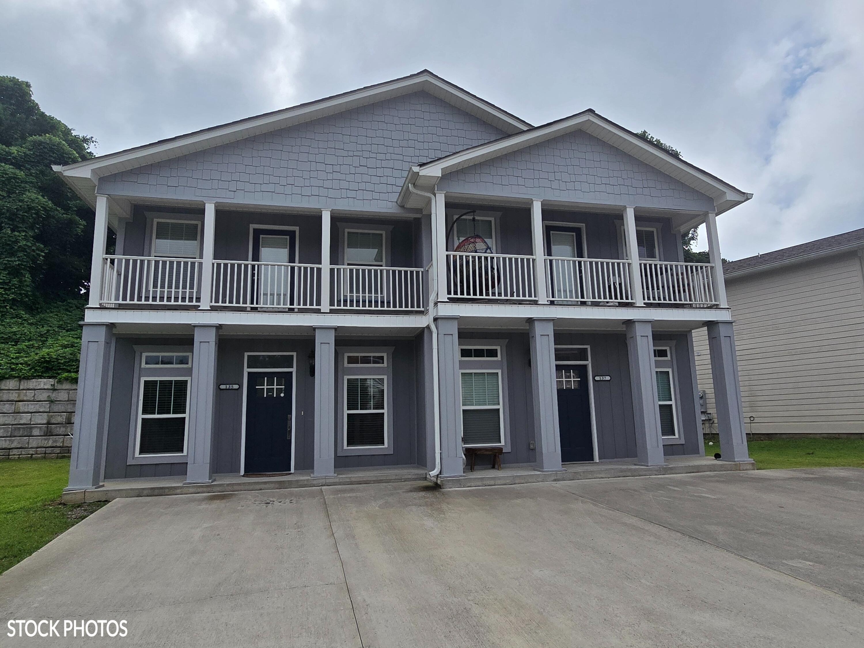 122 & 124 Courtland Crest Drive SW