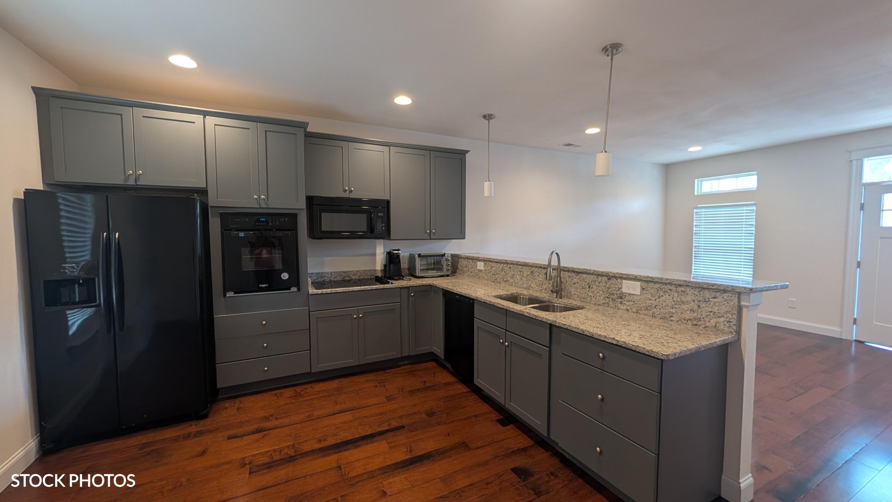 122 & 124 Courtland Crest Drive SW