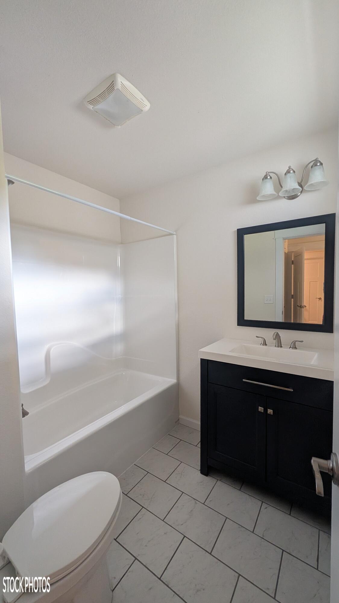 122 & 124 Courtland Crest Drive SW