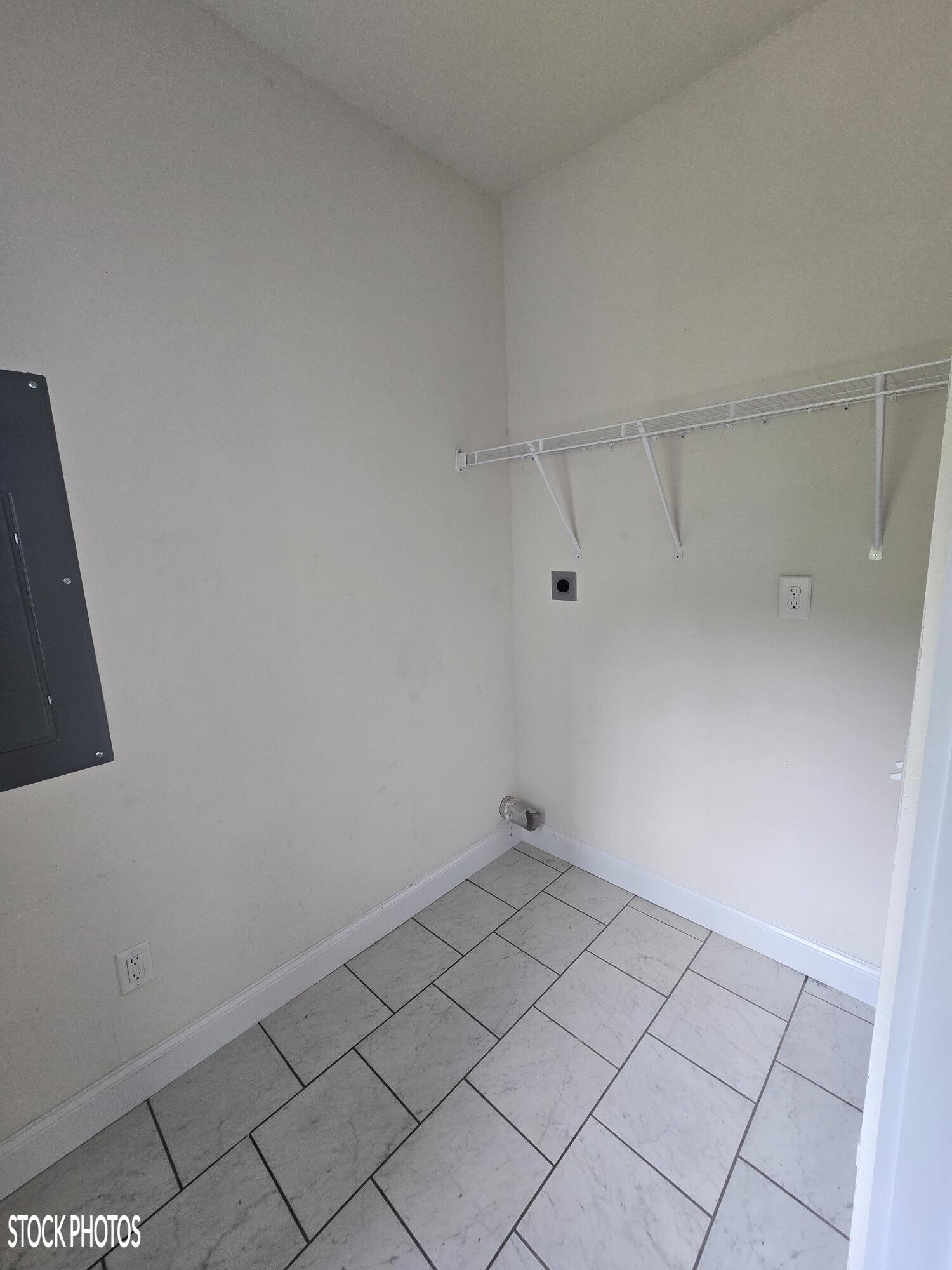 122 & 124 Courtland Crest Drive SW