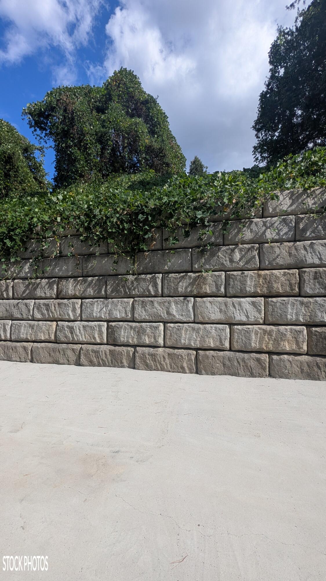 122 & 124 Courtland Crest Drive SW