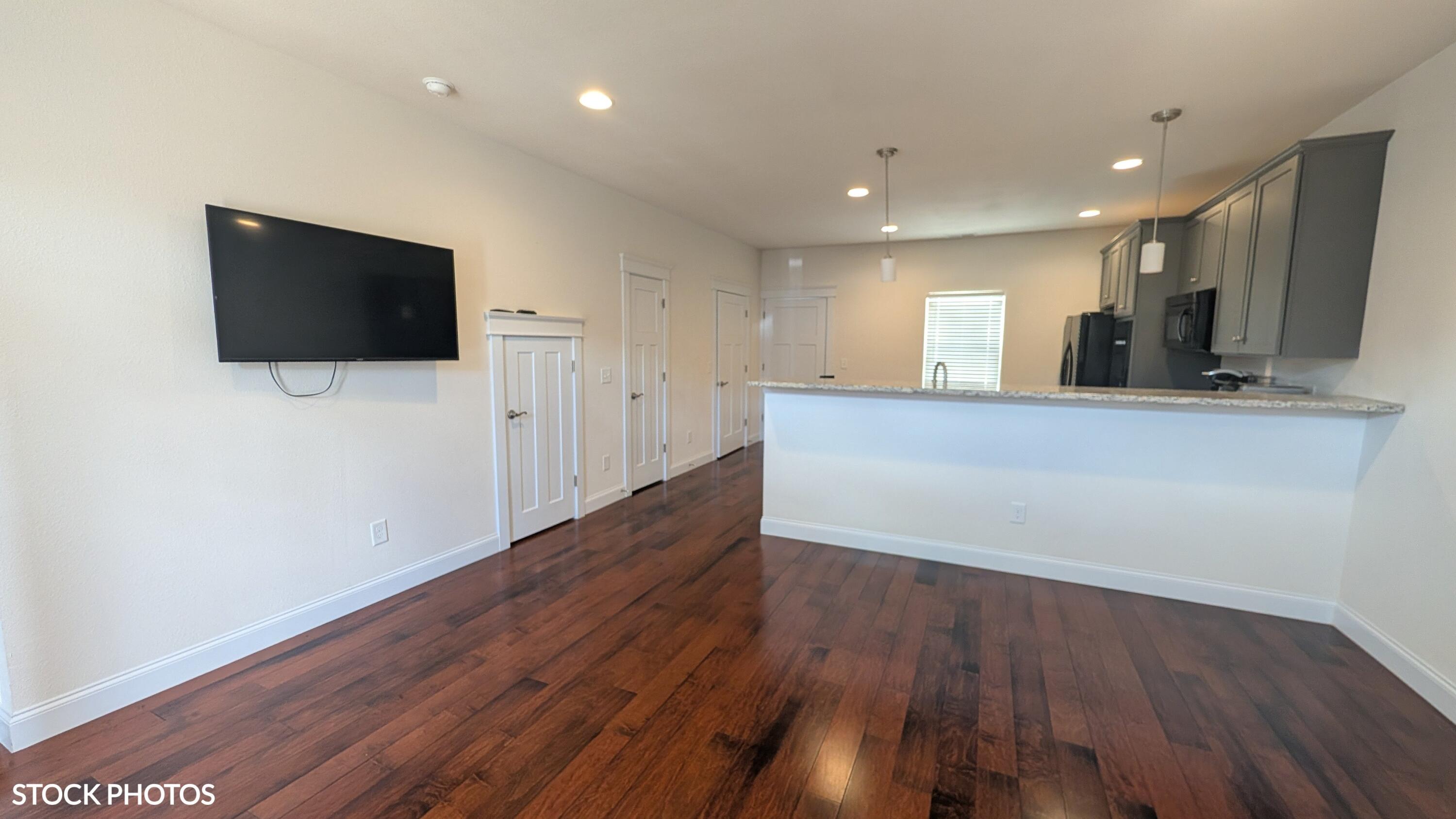 122 & 124 Courtland Crest Drive SW