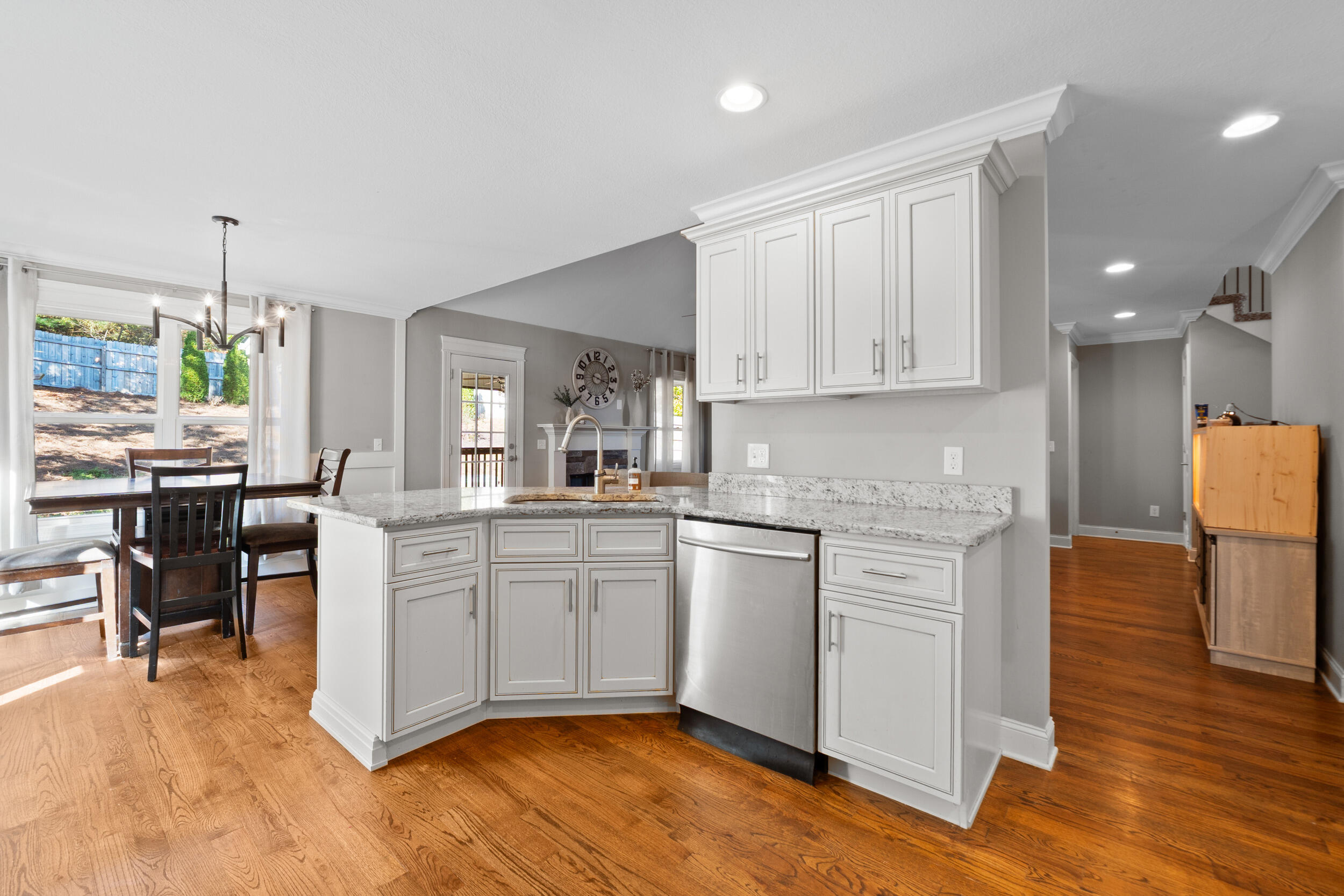 8672 Maple Valley Drive