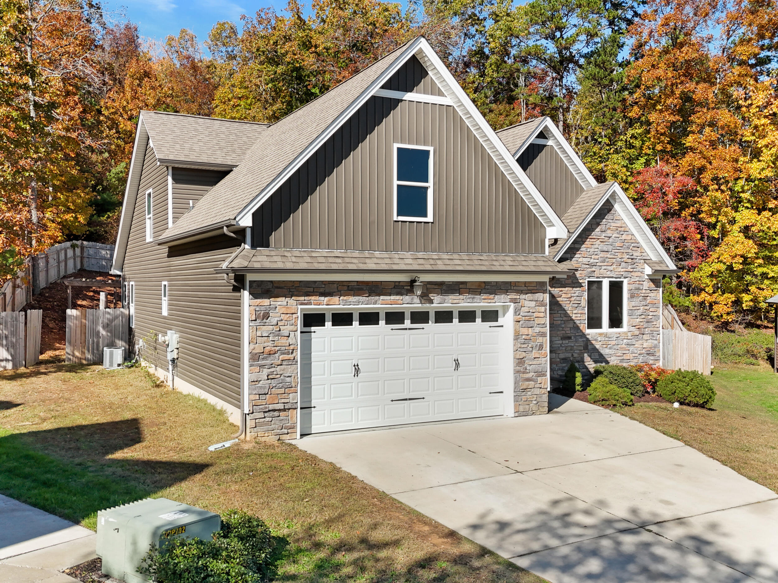 8672 Maple Valley Drive